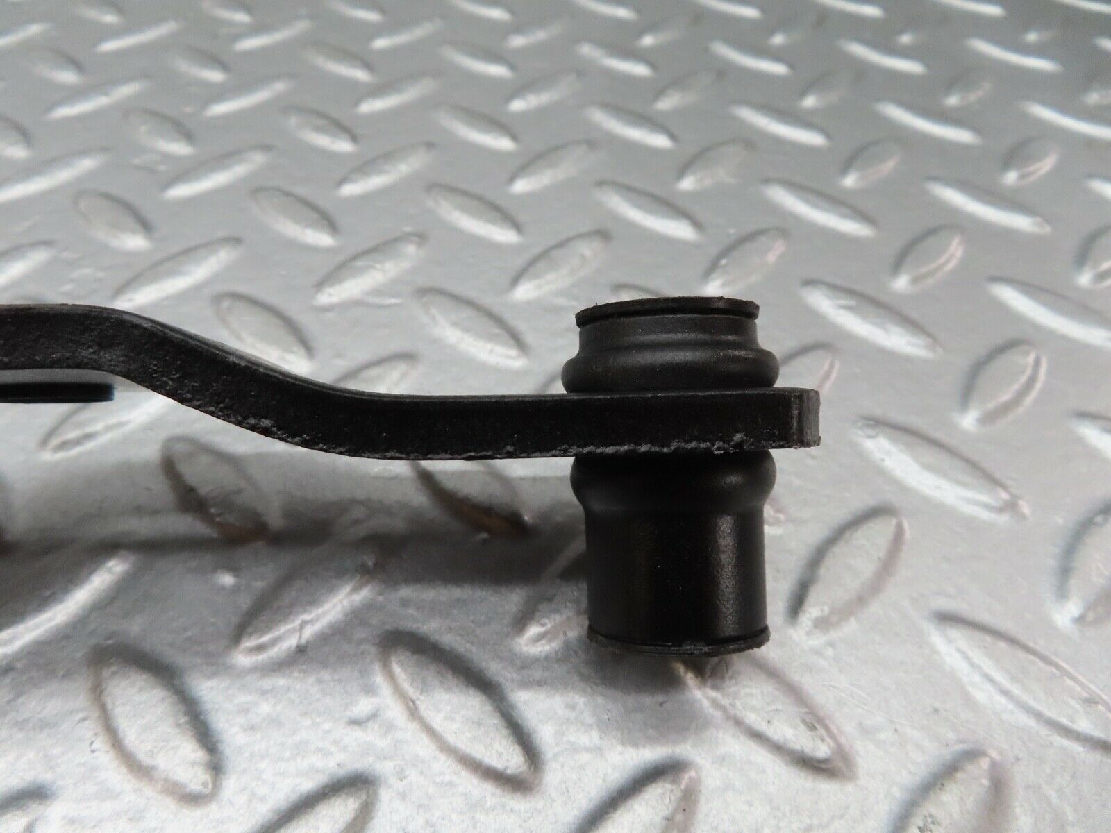 18077 Mercedes-Benz W123 200 Brake Pedal