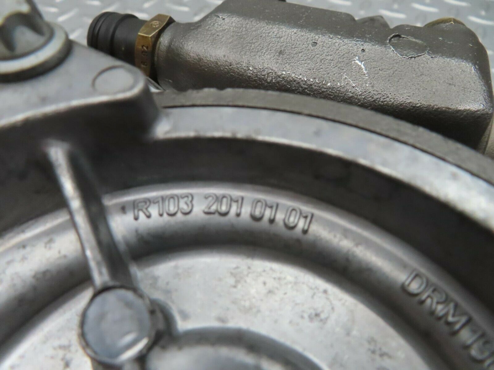 12166 Mercedes-Benz R129 300SL Coupe Water Pump 1032010101