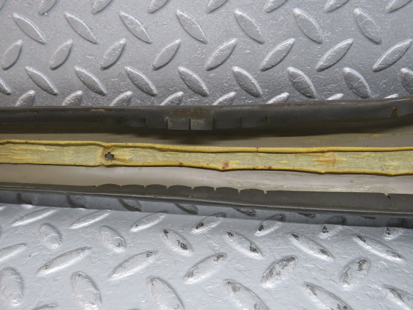 40240 Mercedes-Benz W110 230 B Pillar Cover Right Side