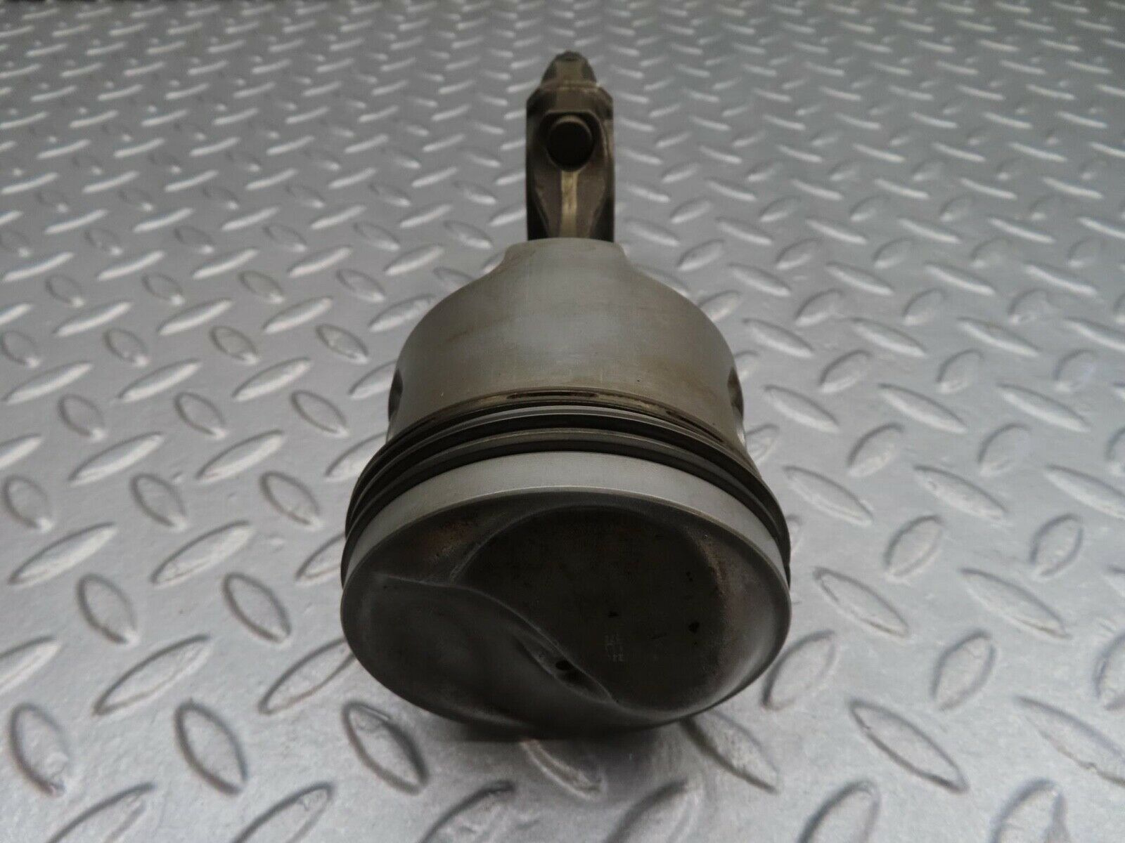 15983 Mercedes-Benz W123 280E Piston With Connecting Rod 85.975 mm