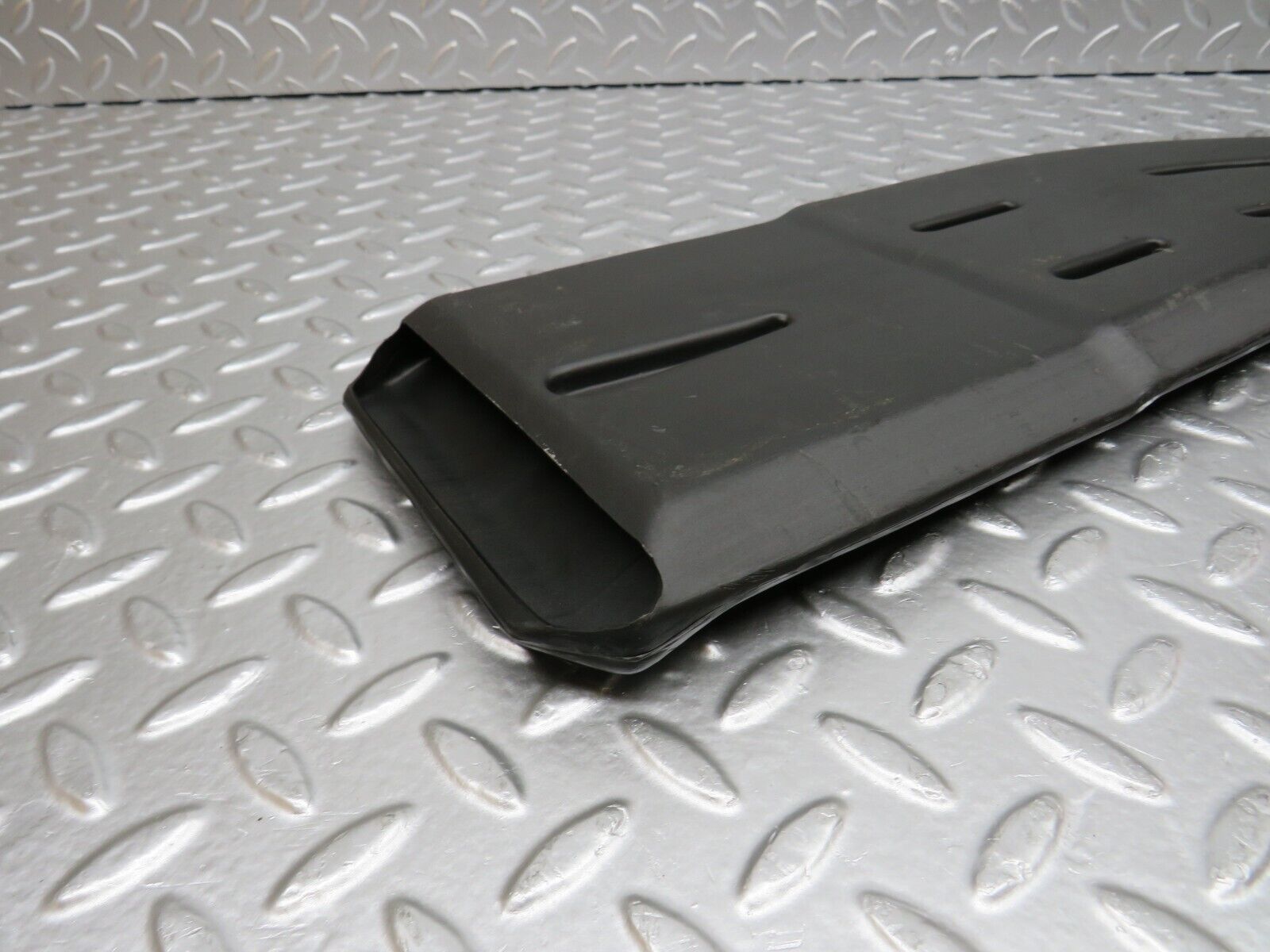 0491 Mercedes-Benz W123 230E Air Duct Heater Ventilation Right 1238311046