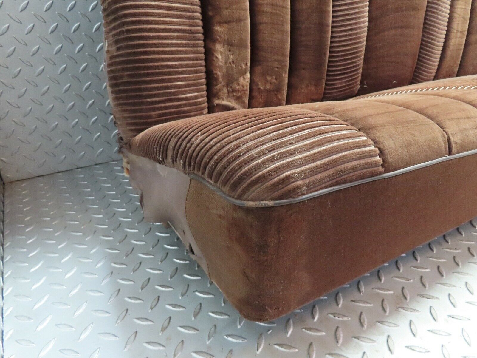 16769 Mercedes-Benz C107 380SLC Rear Seat Brown 1079240216