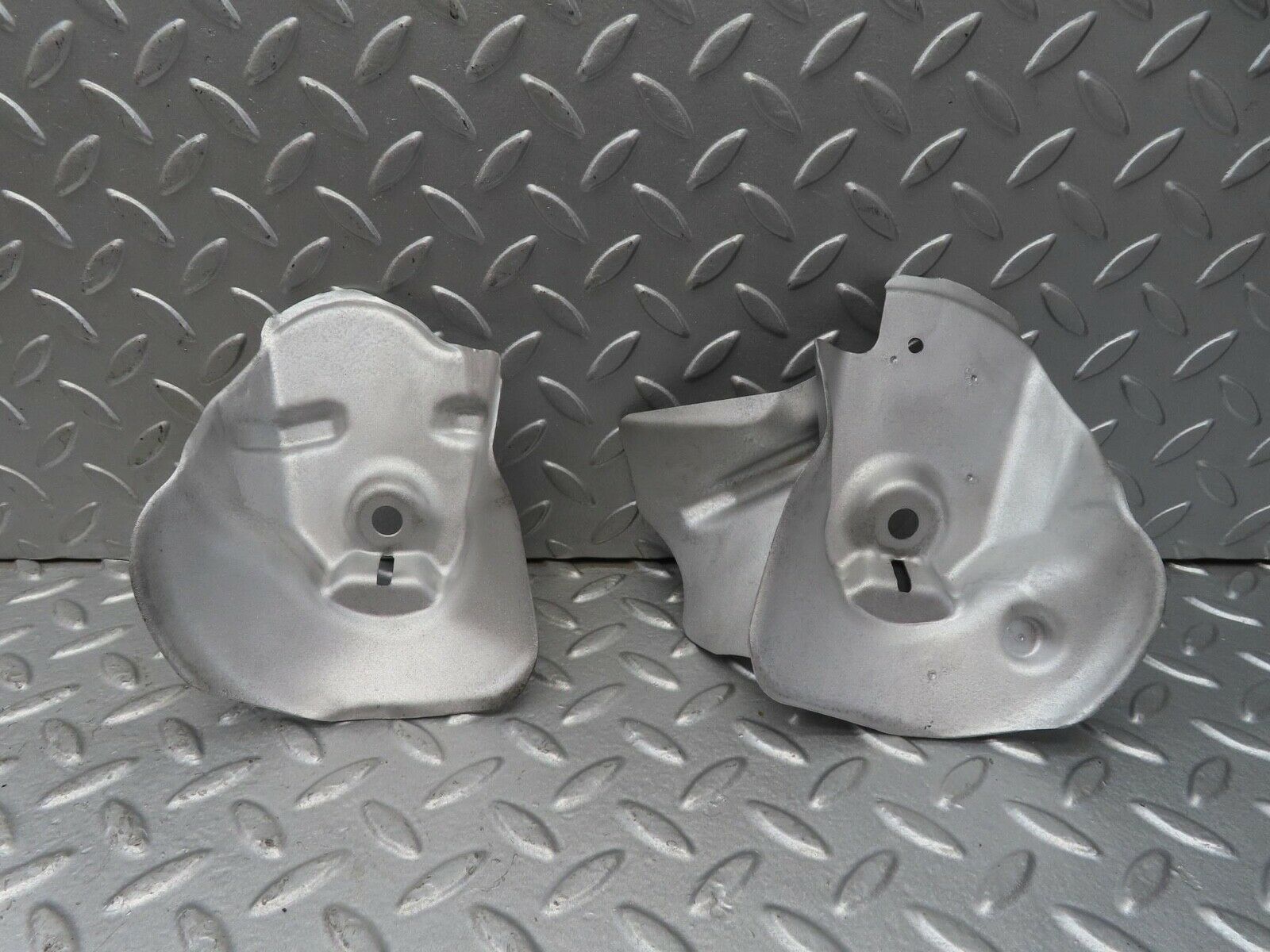 13421 Mercedes-Benz W220 S430 Engine Mount Heat Shield Left Right 2202400145