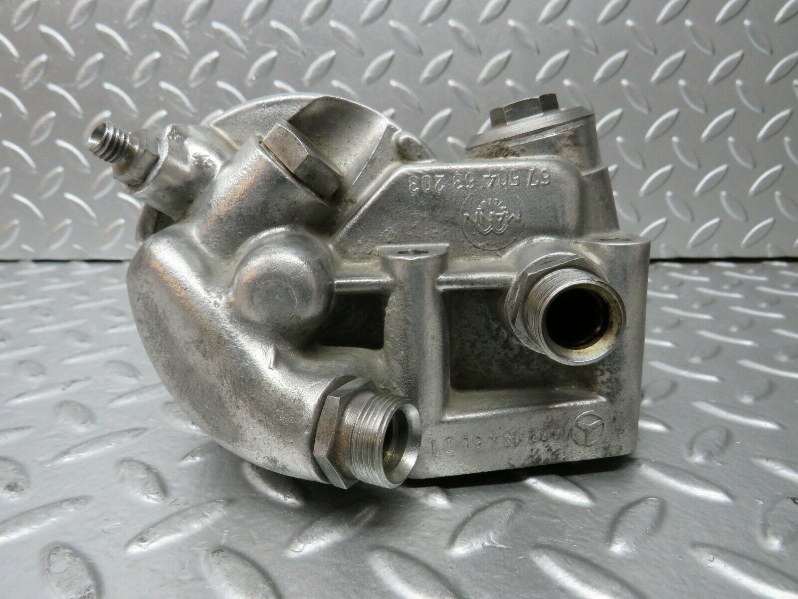 23533 Mercedes-Benz W114 280E Oil Filter Housing 0021846601