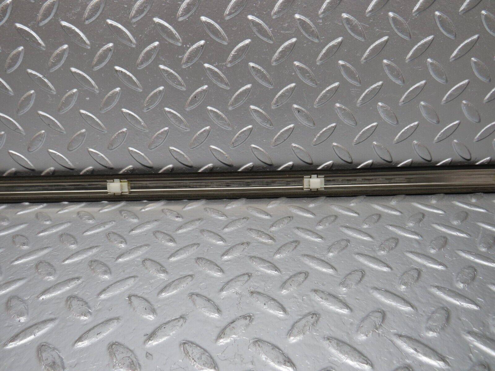 30788 Mercedes-Benz W201 190E 2.0L Front Right Door Centre Moulding Trim