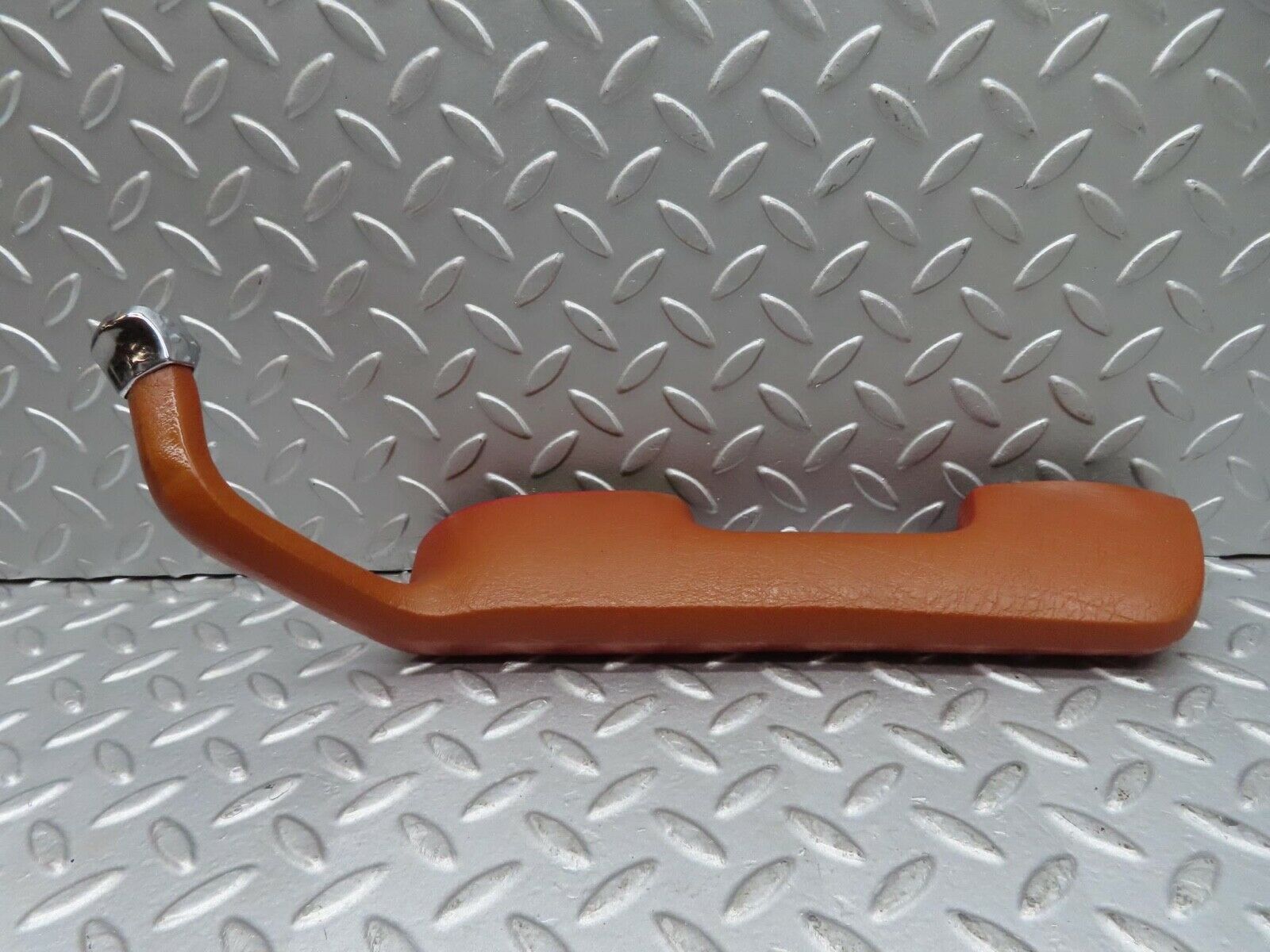 12252 Mercedes-Benz W108 280SE 3.5 Interior Door Handle Right Red