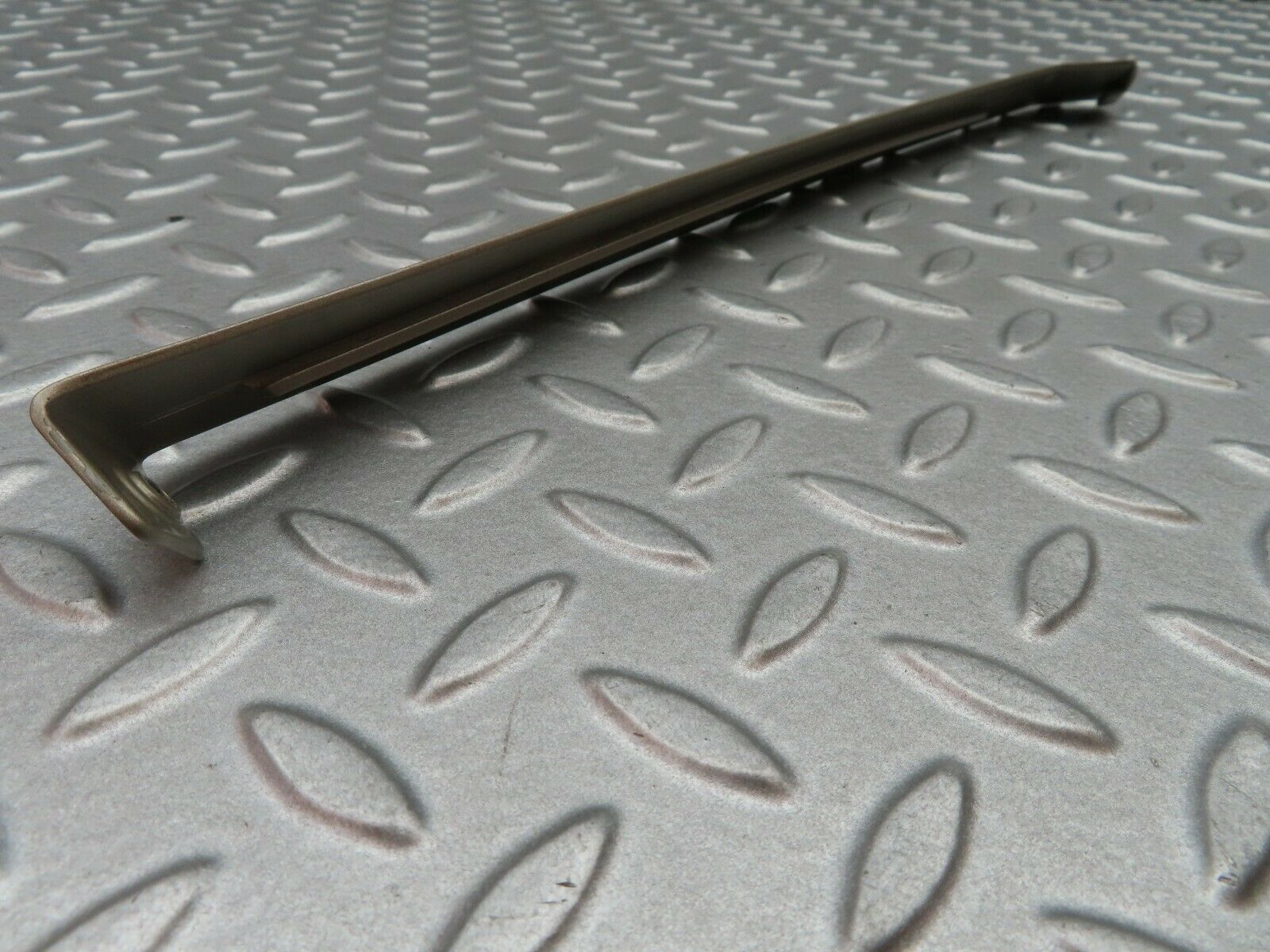 5577 Mercedes-Benz W124 230E C Pillar Exterior Trim Right Side