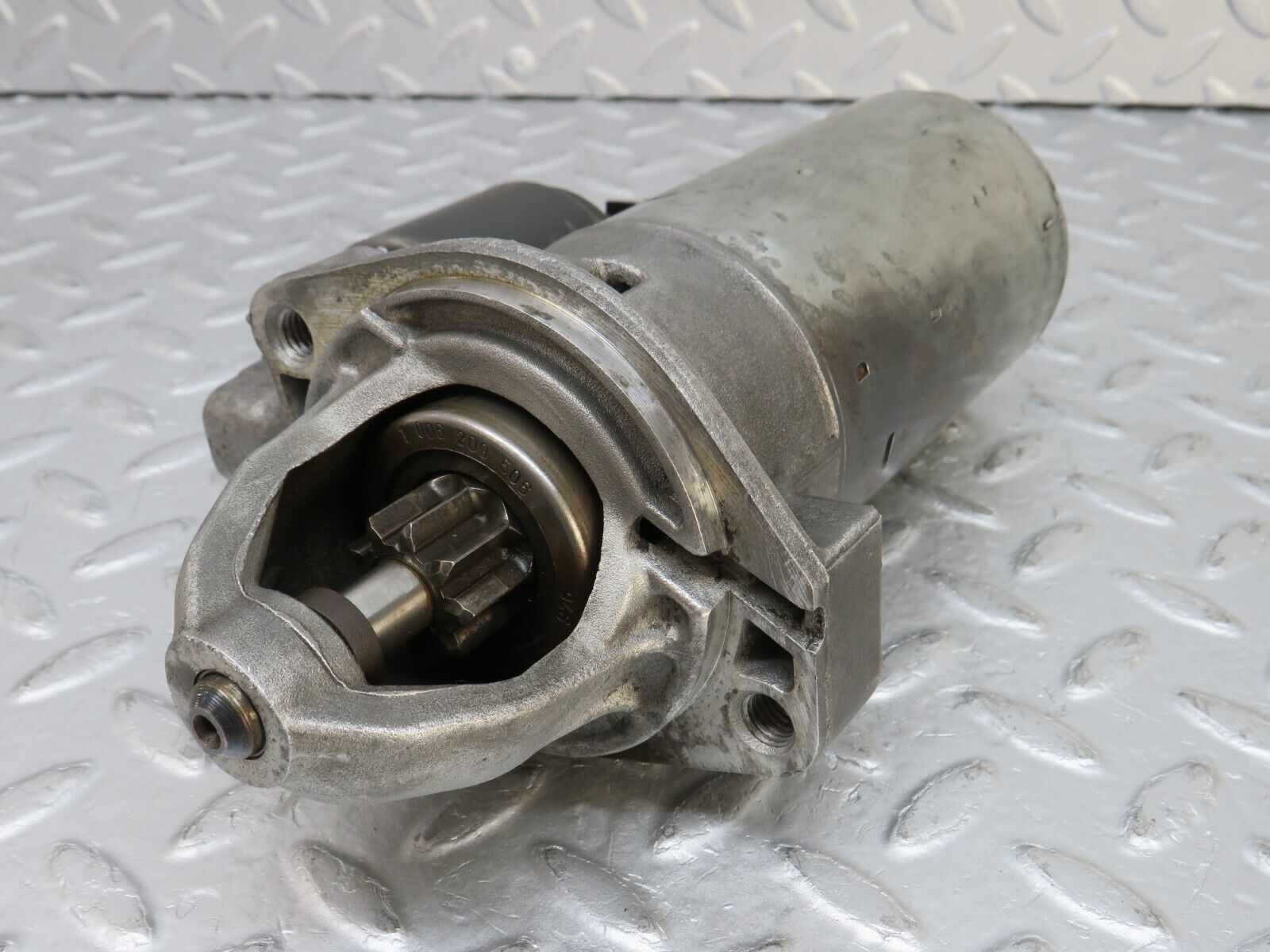 36668 Mercedes-Benz W201 190E 2.0L Starter Motor Bosch 0001108003 0331303053