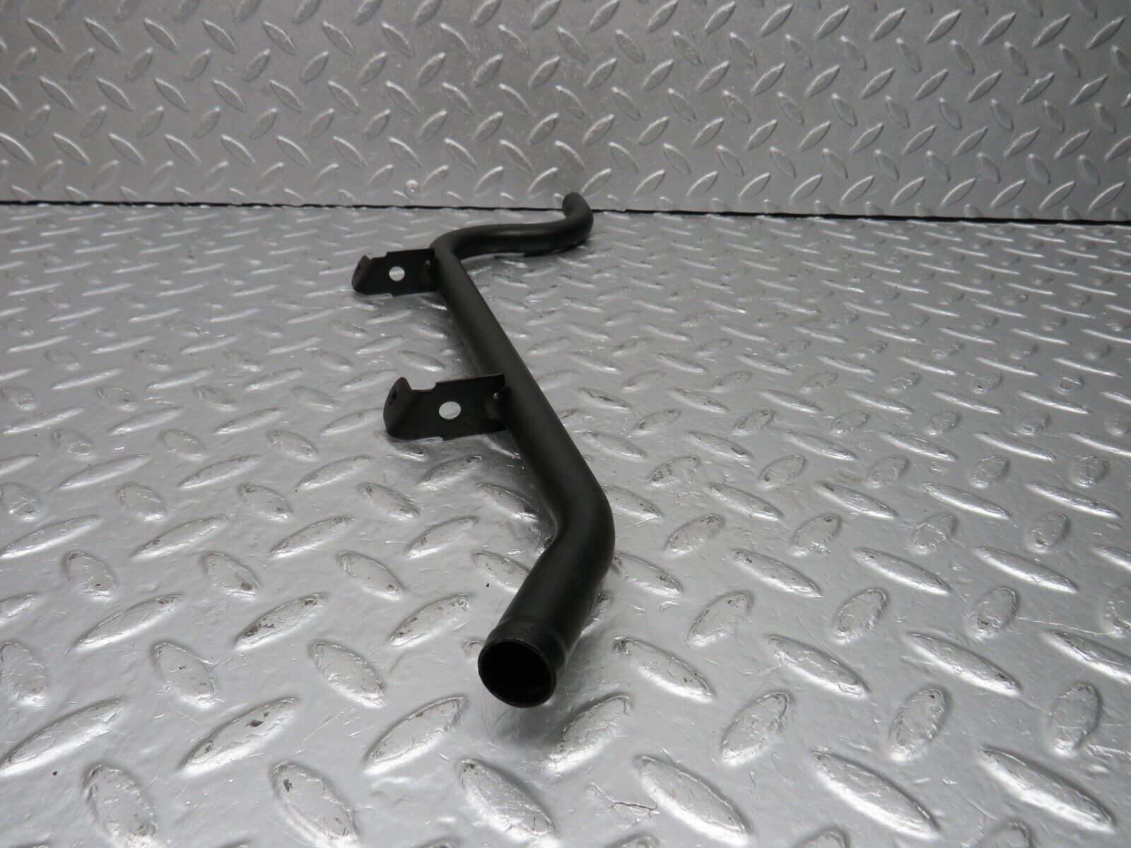 40548 Mercedes-Benz W123 300D Coolant Pipe