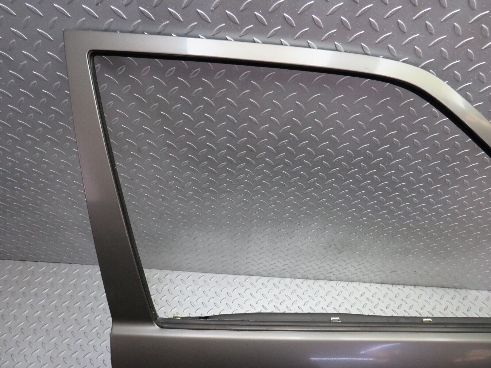 35336 Mercedes-Benz W124 Front Right Door