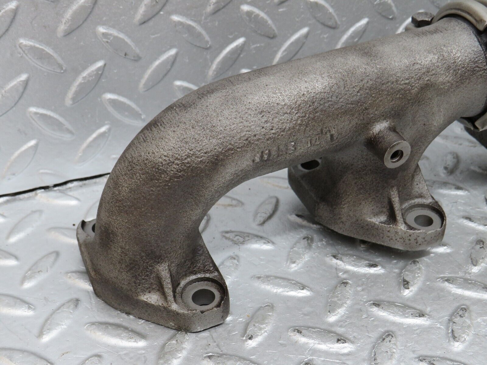 36332 Mercedes-Benz W126 420SE Exhaust Manifold Right 1161422402 1161420602