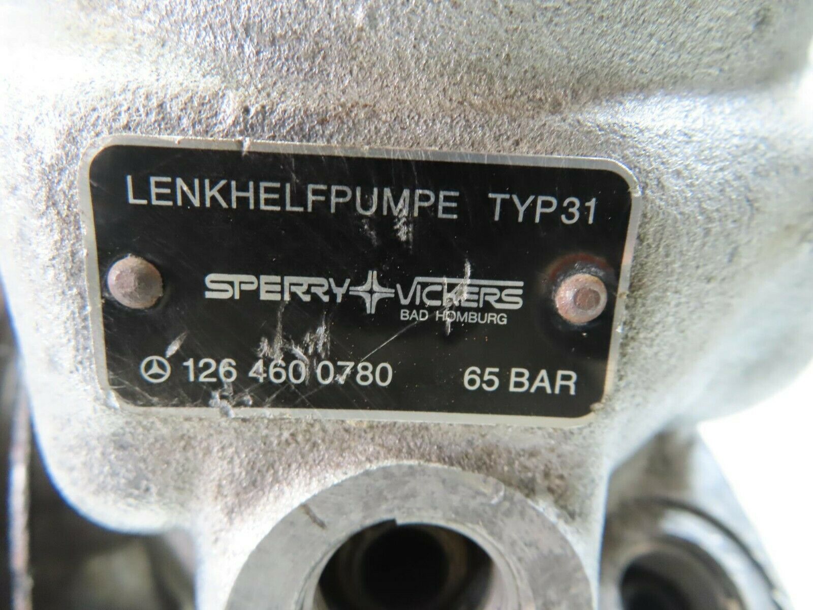 9725 Mercedes-Benz C123 280CE Coupe Power Steering Pump 1264600780