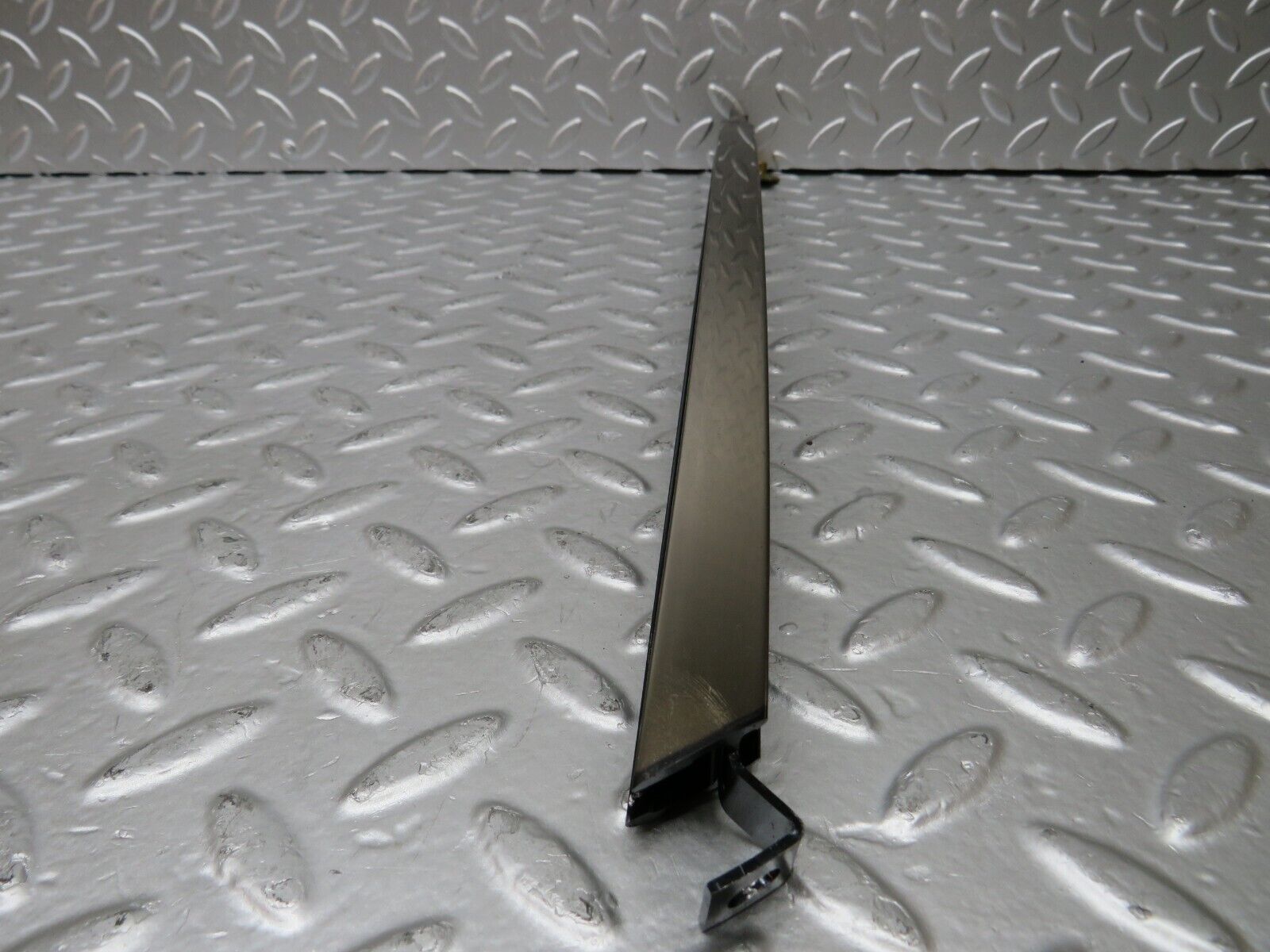 25872 Mercedes-Benz W124 280E Rear Right Door Window Channel