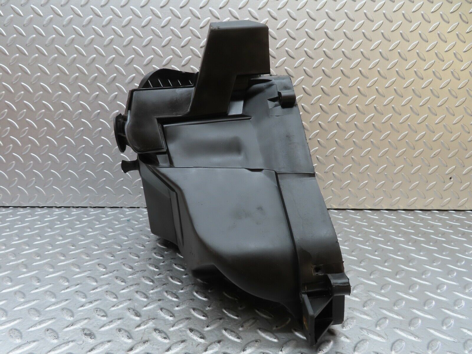 19645 Mercedes-Benz C140 CL420 Coupe Cabin Pollen Filter Housing 1408300369