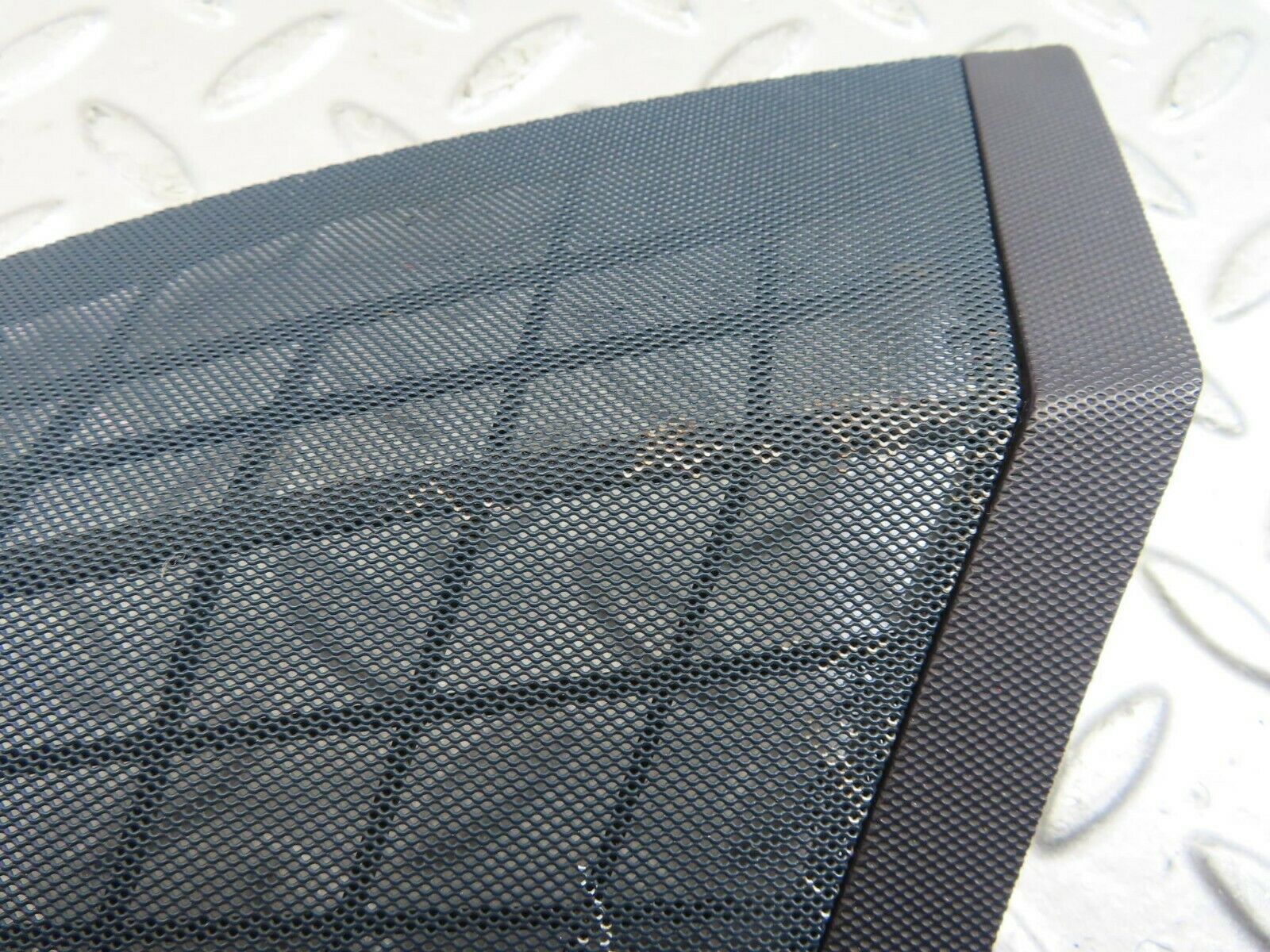 9405 Mercedes-Benz C124 300CE Coupe Dashboard Speaker Cover Grill Left