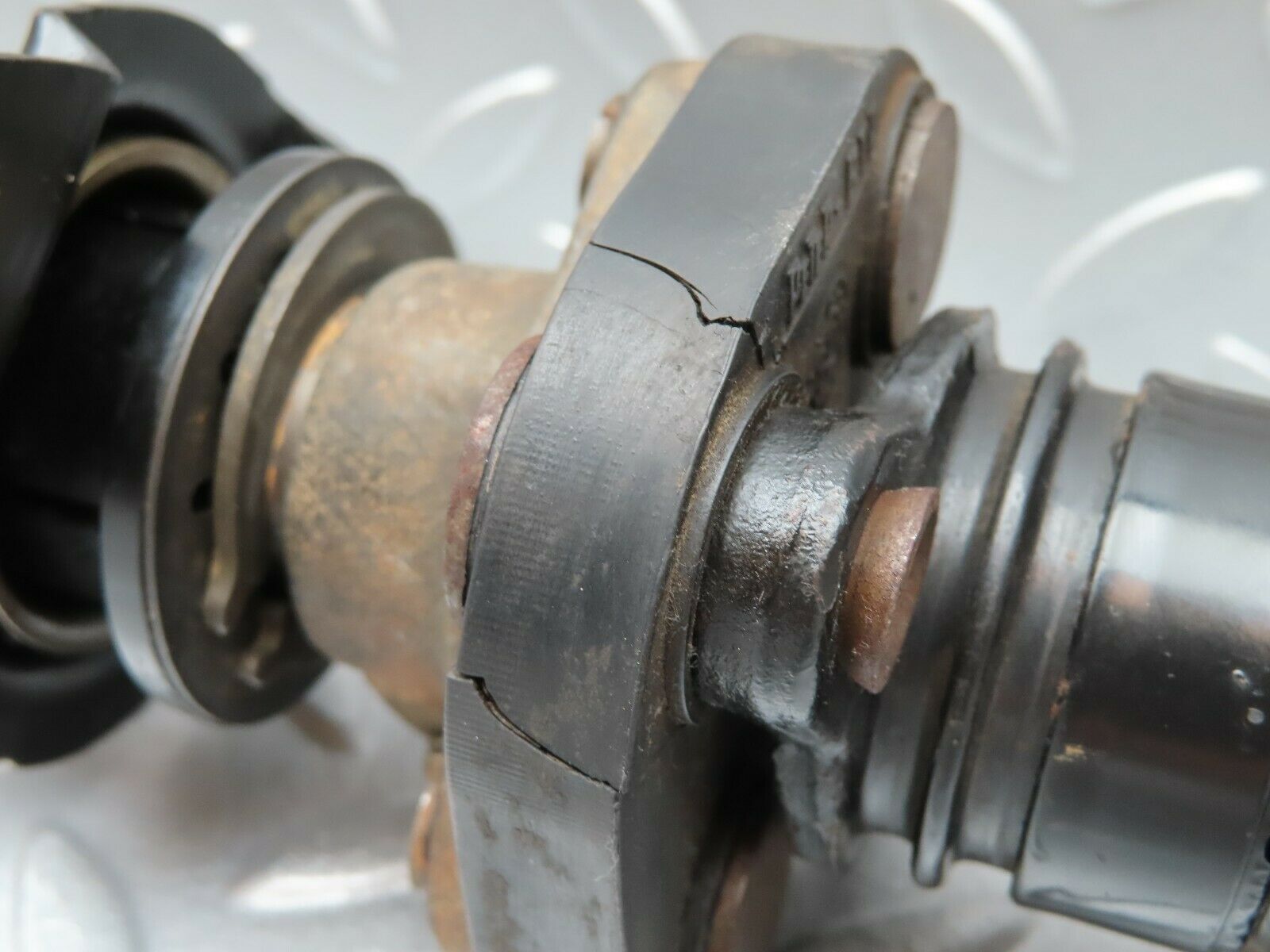 3725 Mercedes-Benz S123 200T Wagon Steering Column