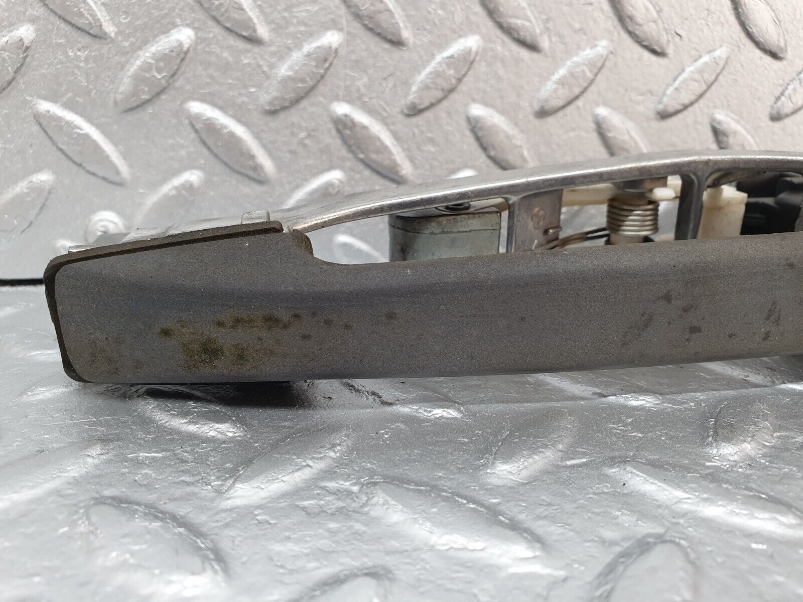 41494 Mercedes-Benz W124 200E Rear Left Door Exterior Handle