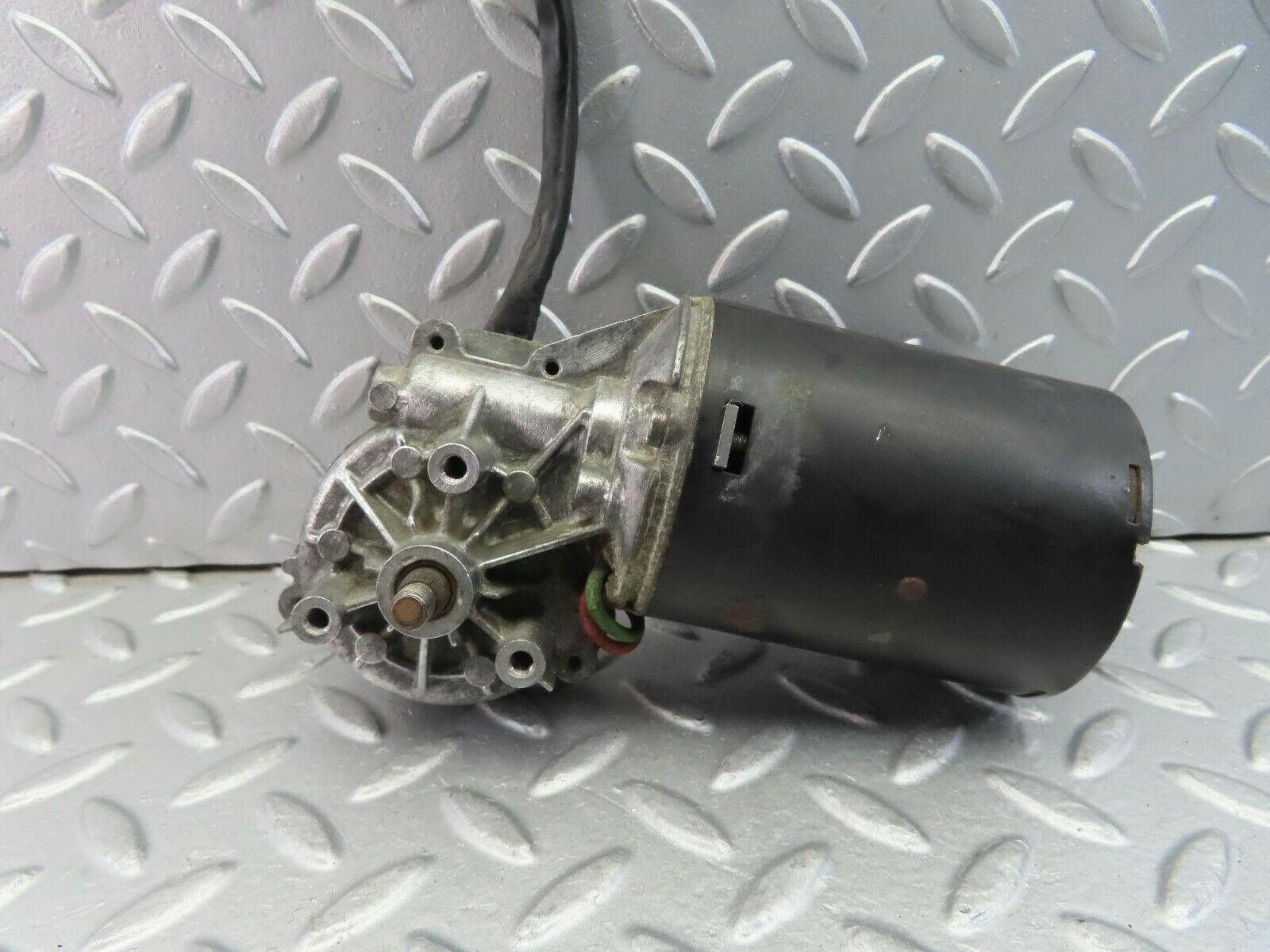 9989 Mercedes-Benz C123 280CE Coupe Wiper Motor Bosch 0390341077