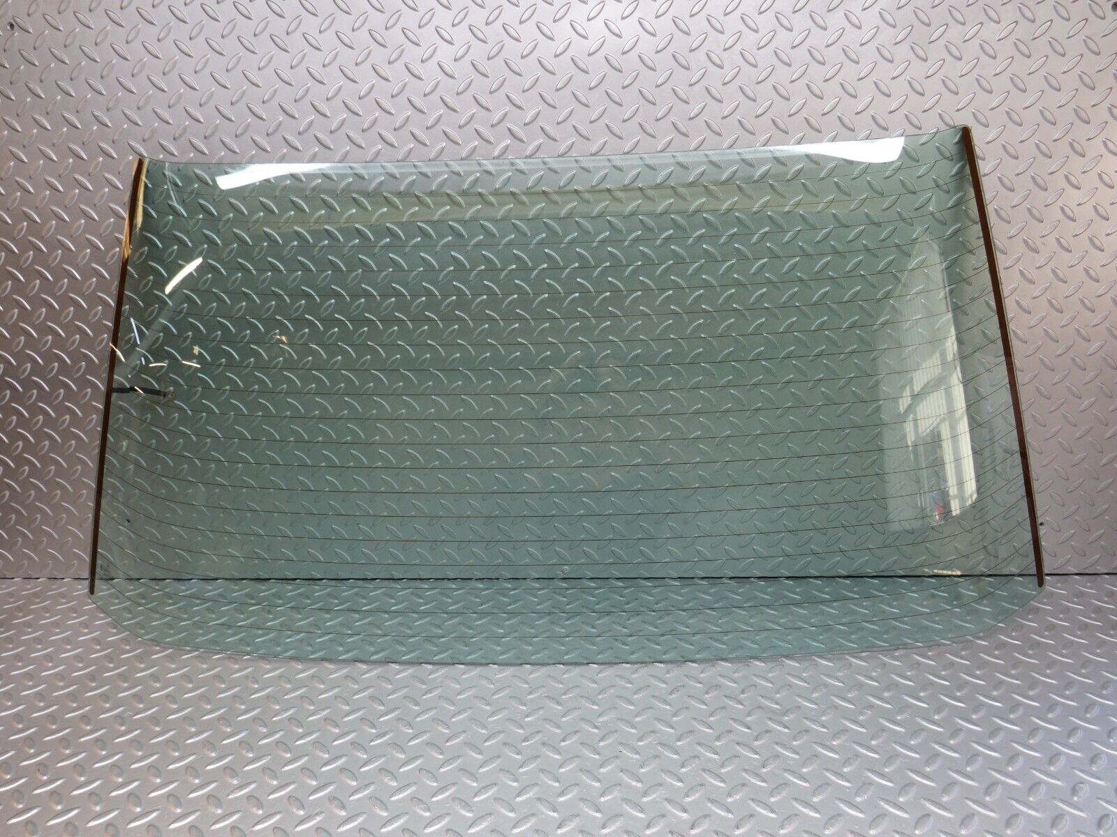 36682 Mercedes-Benz W201 190E 2.0L Rear Heated Windscreen Glass