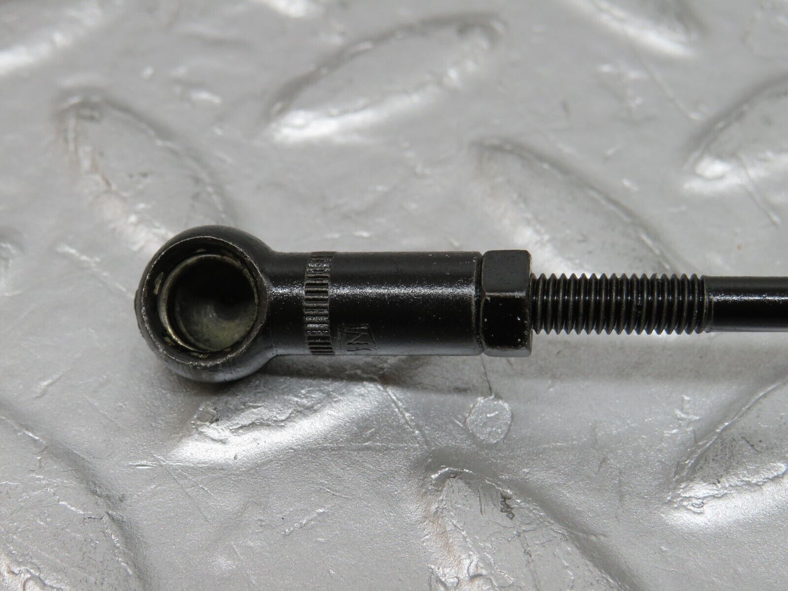 37555 Mercedes-Benz W109 300SEL Throttle Linkage