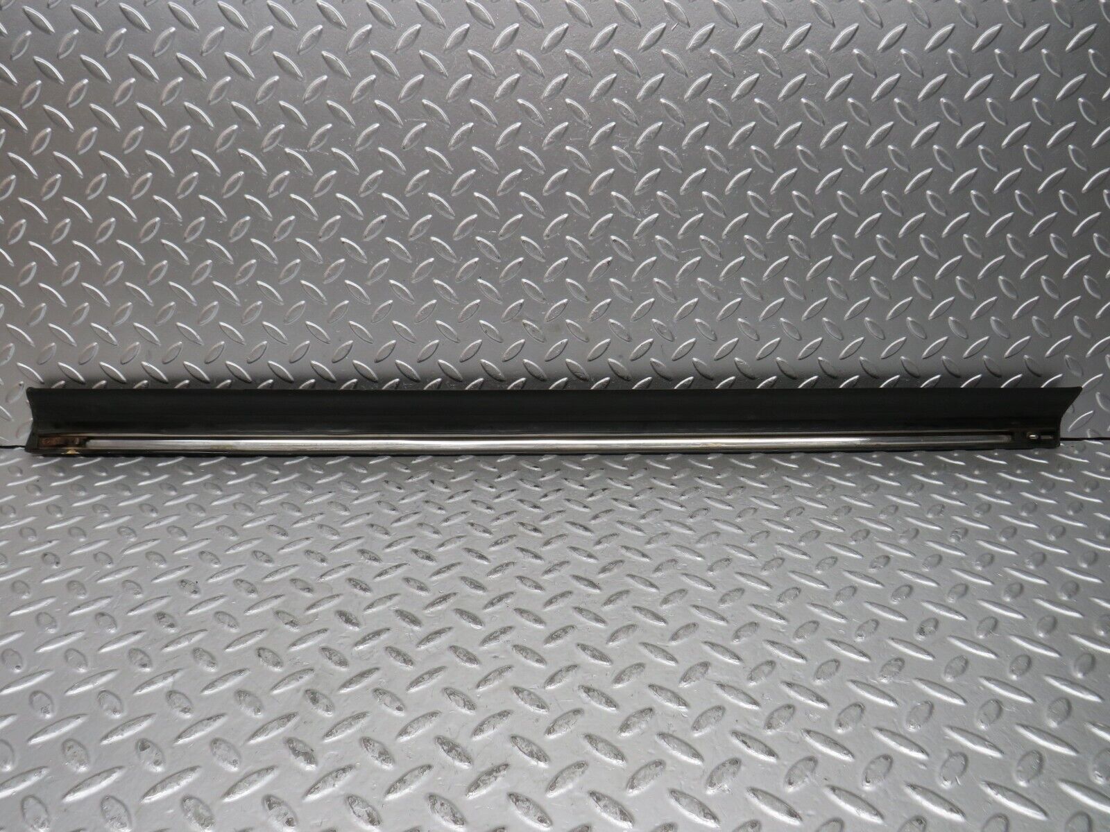 28615 Mercedes-Benz W123 280E Front Left Door Lower Moulding Trim