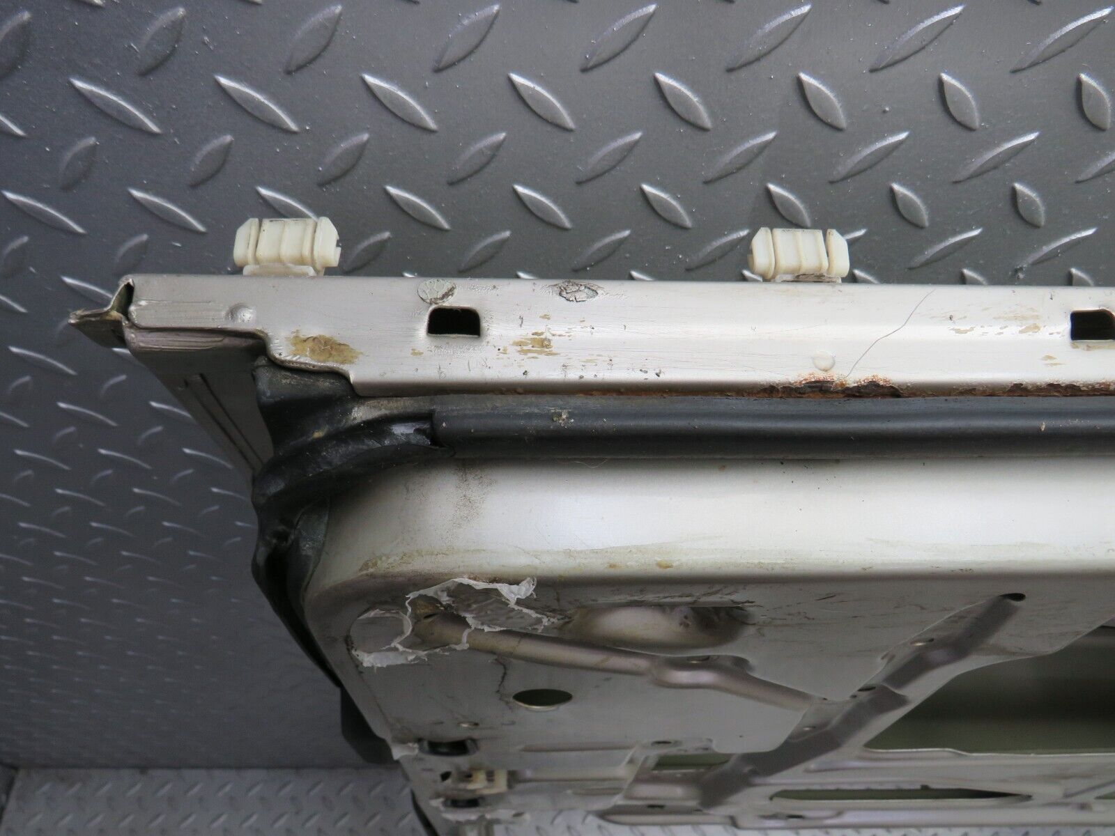 36767 Mercedes-Benz W201 190E 2.0L Rear Left Door