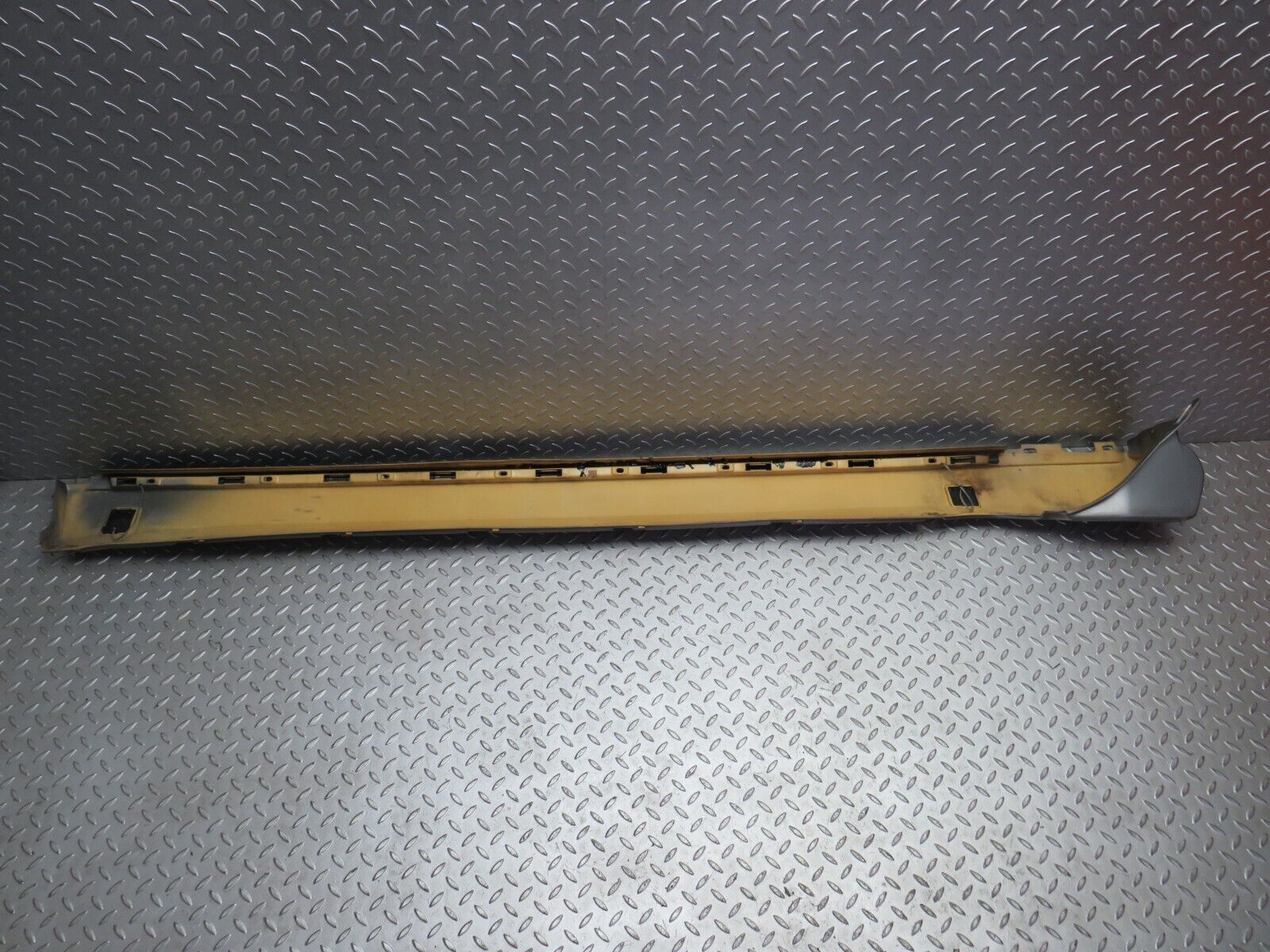 31828 Mercedes-Benz W201 190LE 1.8L Side Skirt Left Side 2016906340