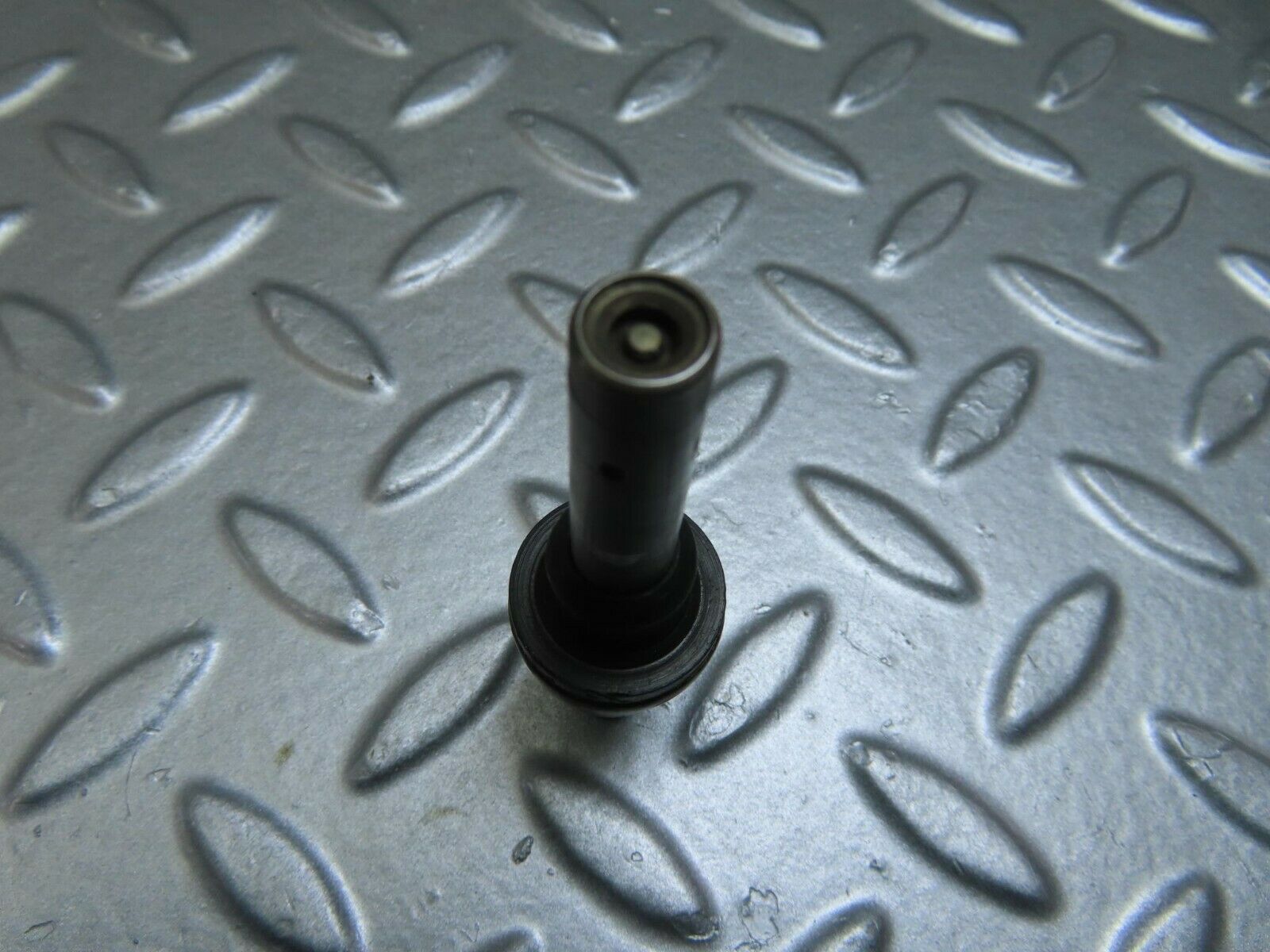 10046 Mercedes-Benz C123 230CE Coupe Fuel Injector Bosch 0437502010