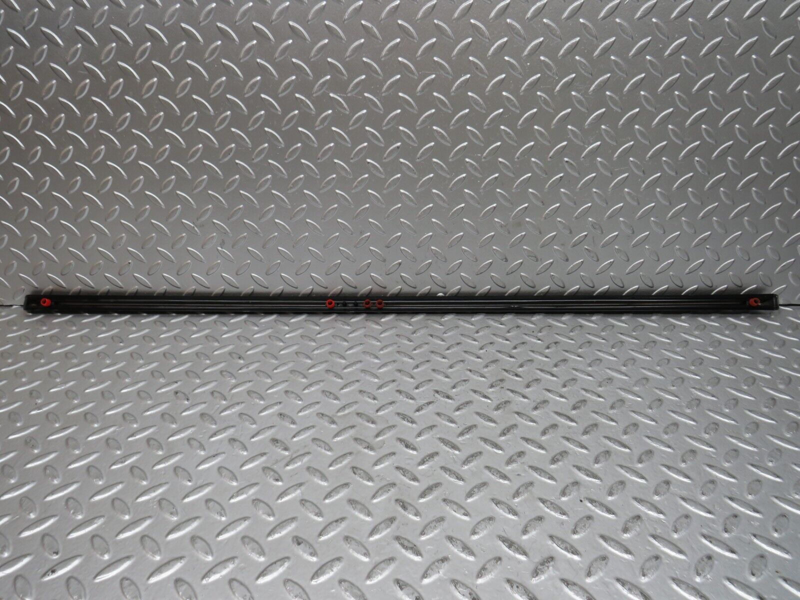 28237 Mercedes-Benz S123 240D Wagon Front Right Door Centre Moulding Trim