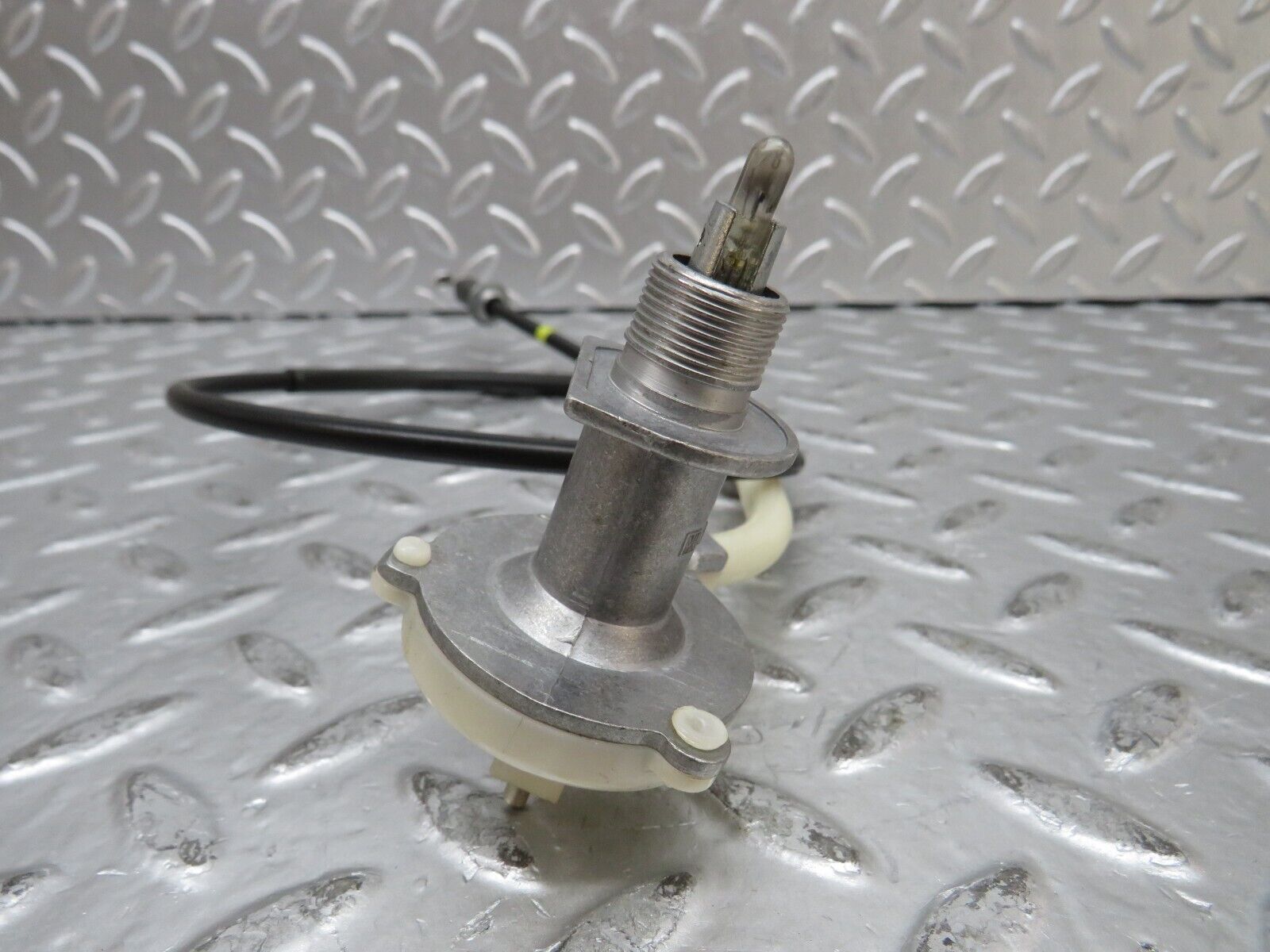 27154 Mercedes-Benz W123 280E Heater Control Unit