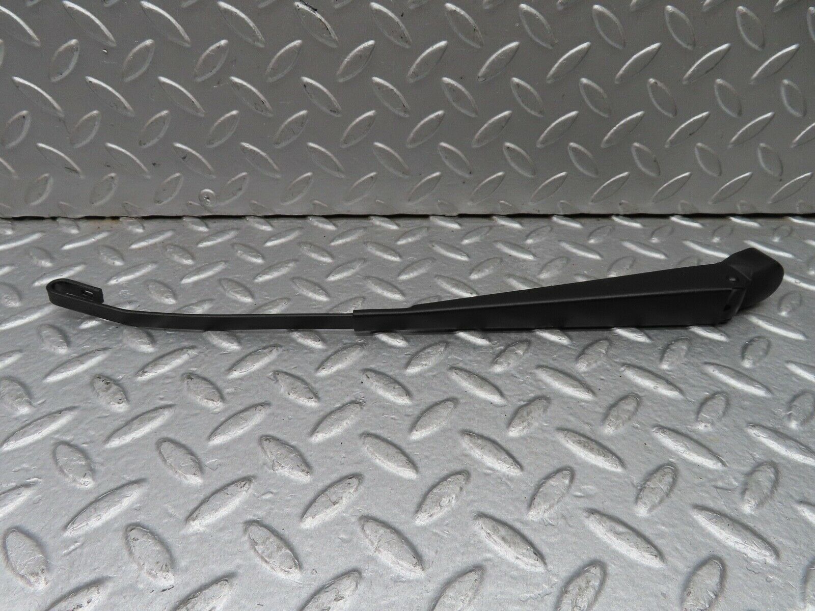 18226 Mercedes-Benz W111 220SE Coupe Wiper Arm Bosch Left Side