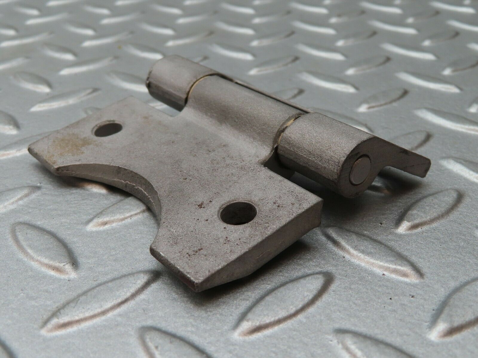 4157 Mercedes-Benz C123 230CE Coupe Door Hinge 1237200037