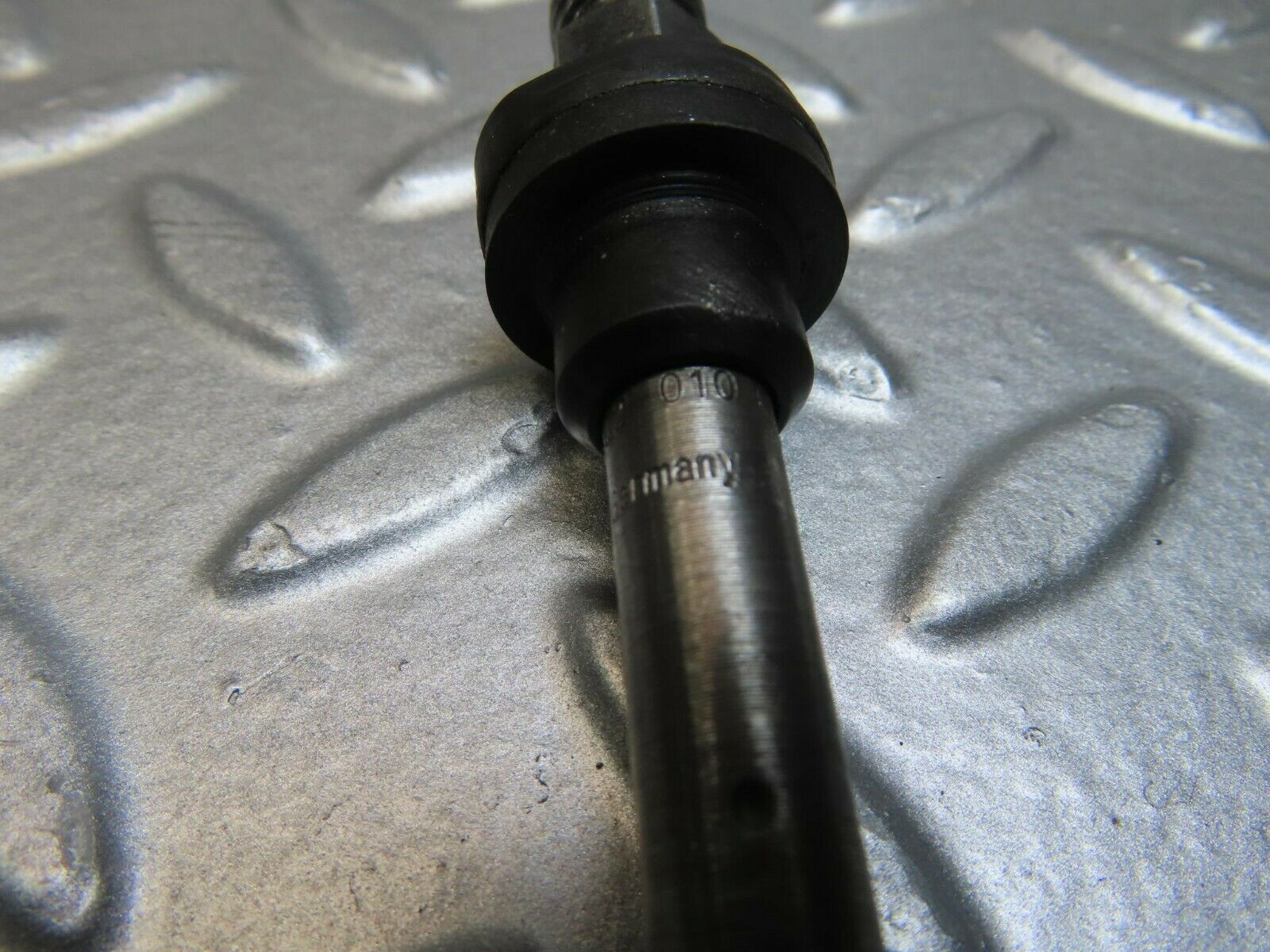 11479 Mercedes-Benz C123 230CE Coupe Fuel Injector Bosch 0437502010