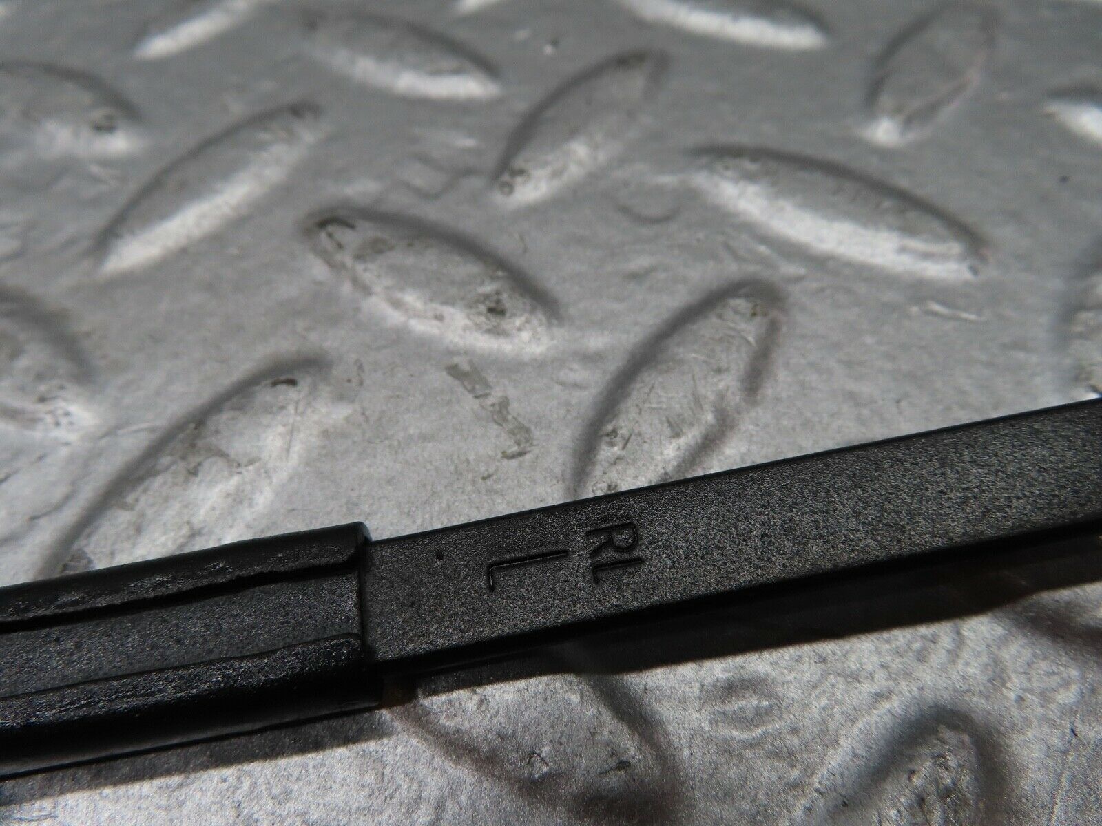 18226 Mercedes-Benz W111 220SE Coupe Wiper Arm Bosch Left Side