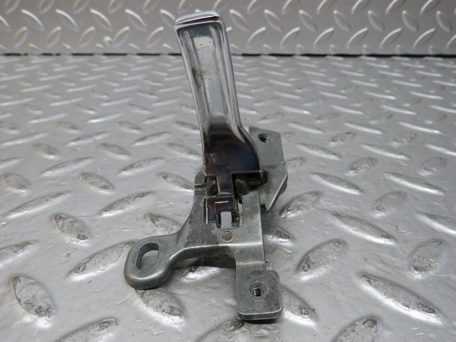 26812 Mercedes-Benz W123 240D Rear Left Interior Door Handle 1237600161