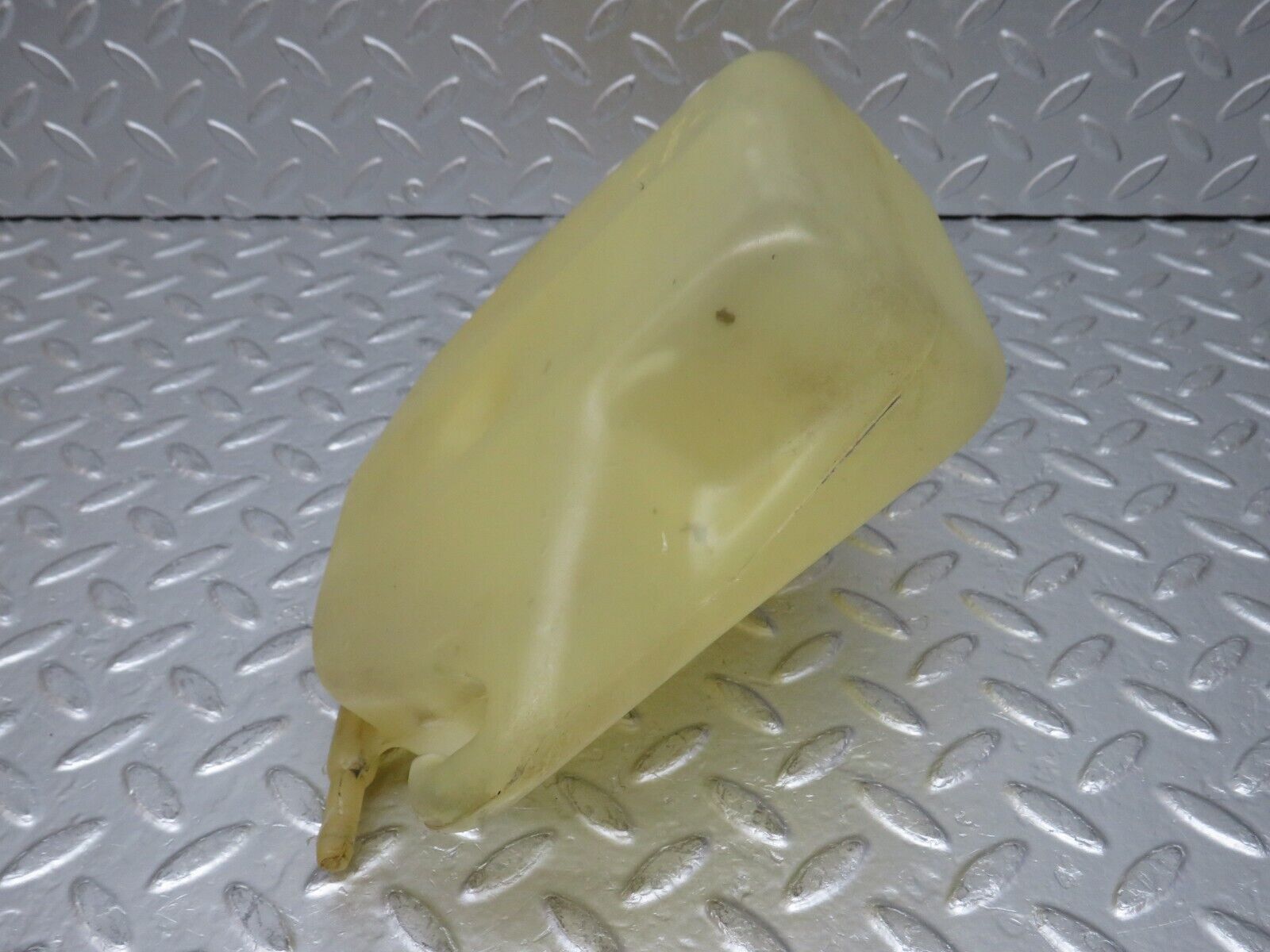 32428 Mercedes-Benz S124 300TE Wagon Coolant Expansion Tank 1245000449