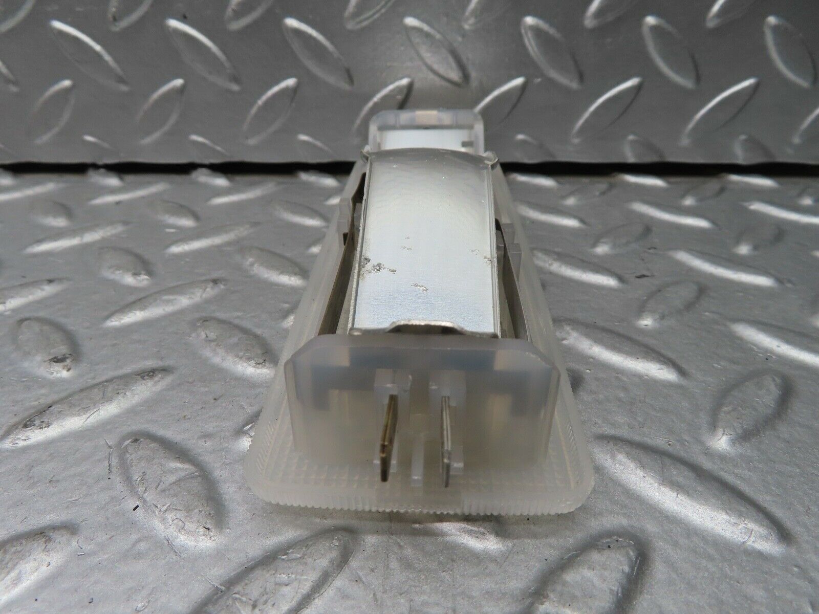 21559 Mercedes-Benz W126 300SE Rear Dome Light 1268200101