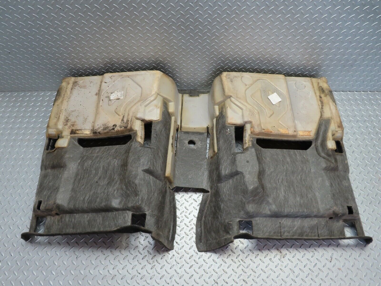 19416 Mercedes-Benz C140 CL420 Coupe Rear Floor Carpet Grey 1406800541