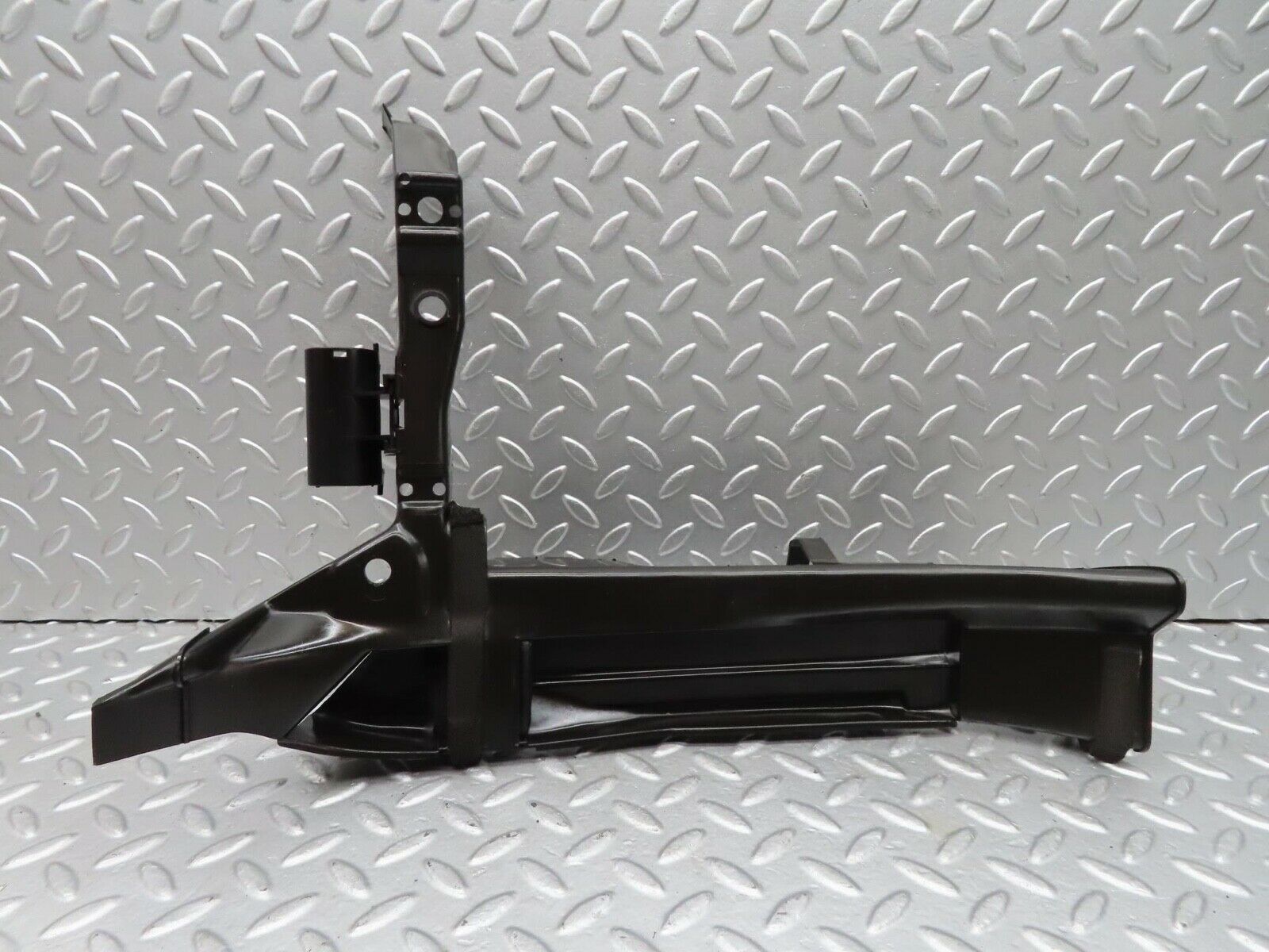 14875 Mercedes-Benz W140 S320 Engine Bay Cable Channel Left Side 1408200712