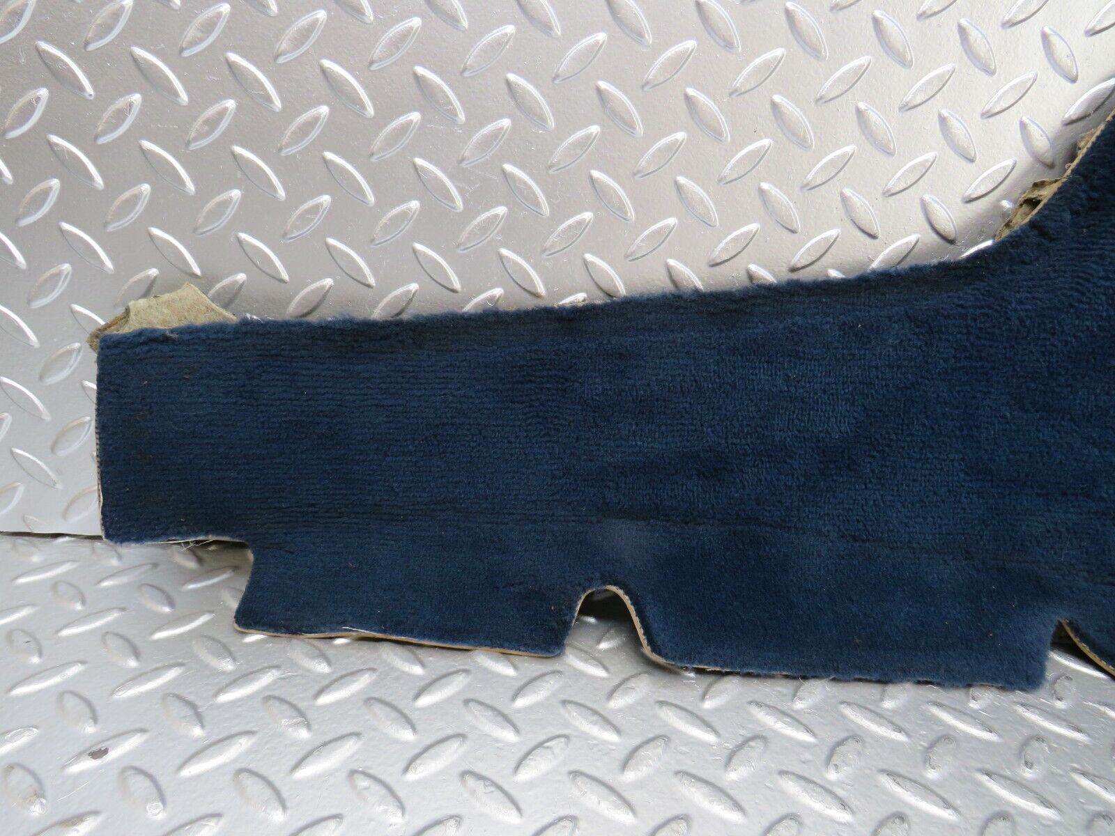 25261 Mercedes-Benz W201 190D Centre Console Carpet Blue Right