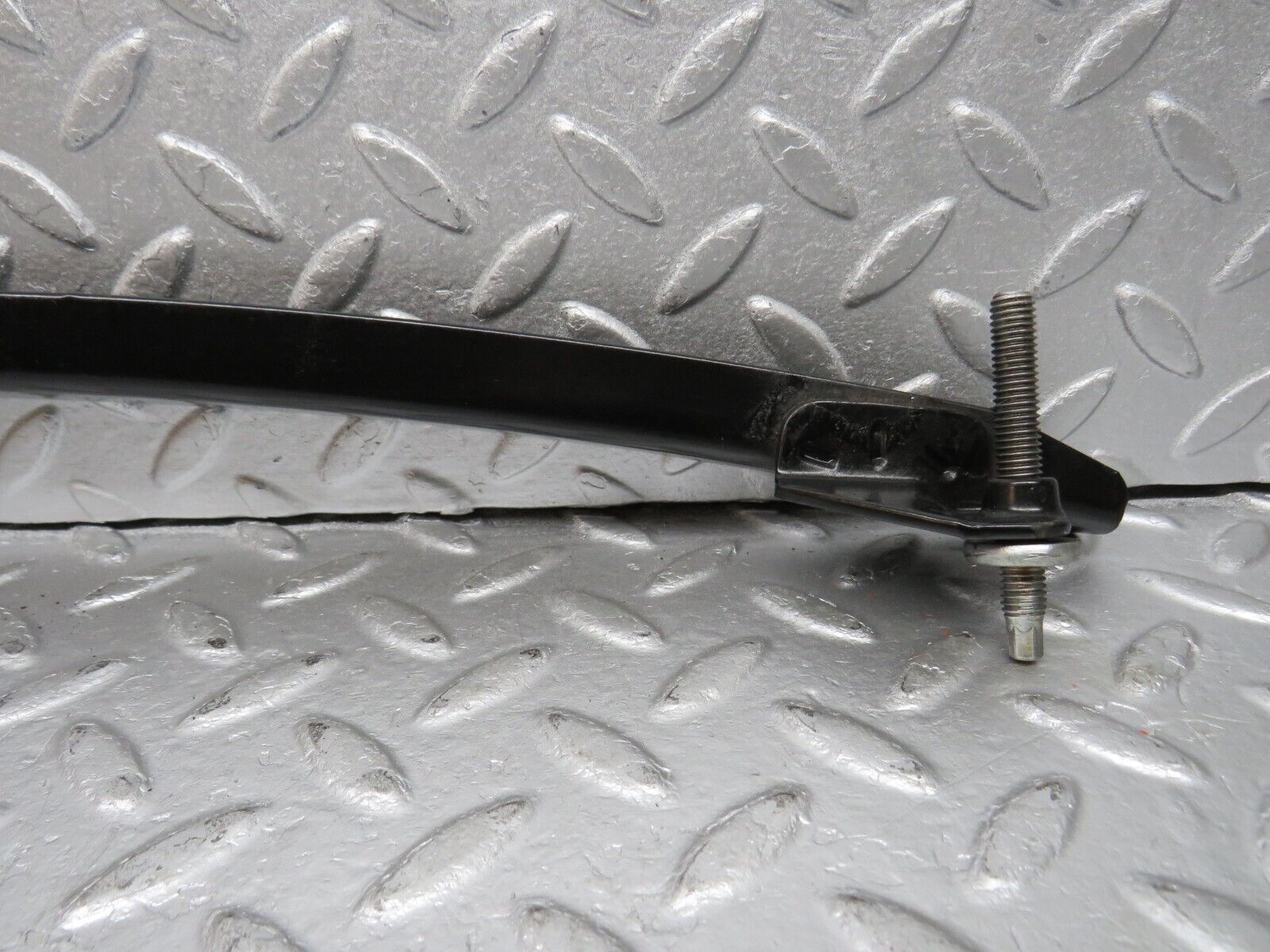 39660 Mercedes-Benz R129 320SL Coupe Left Door Front Window Channel