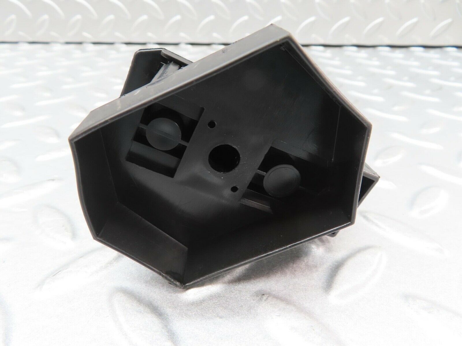 16381 Mercedes-Benz W124 260E Cable Wire Distributor Connector 1245402169