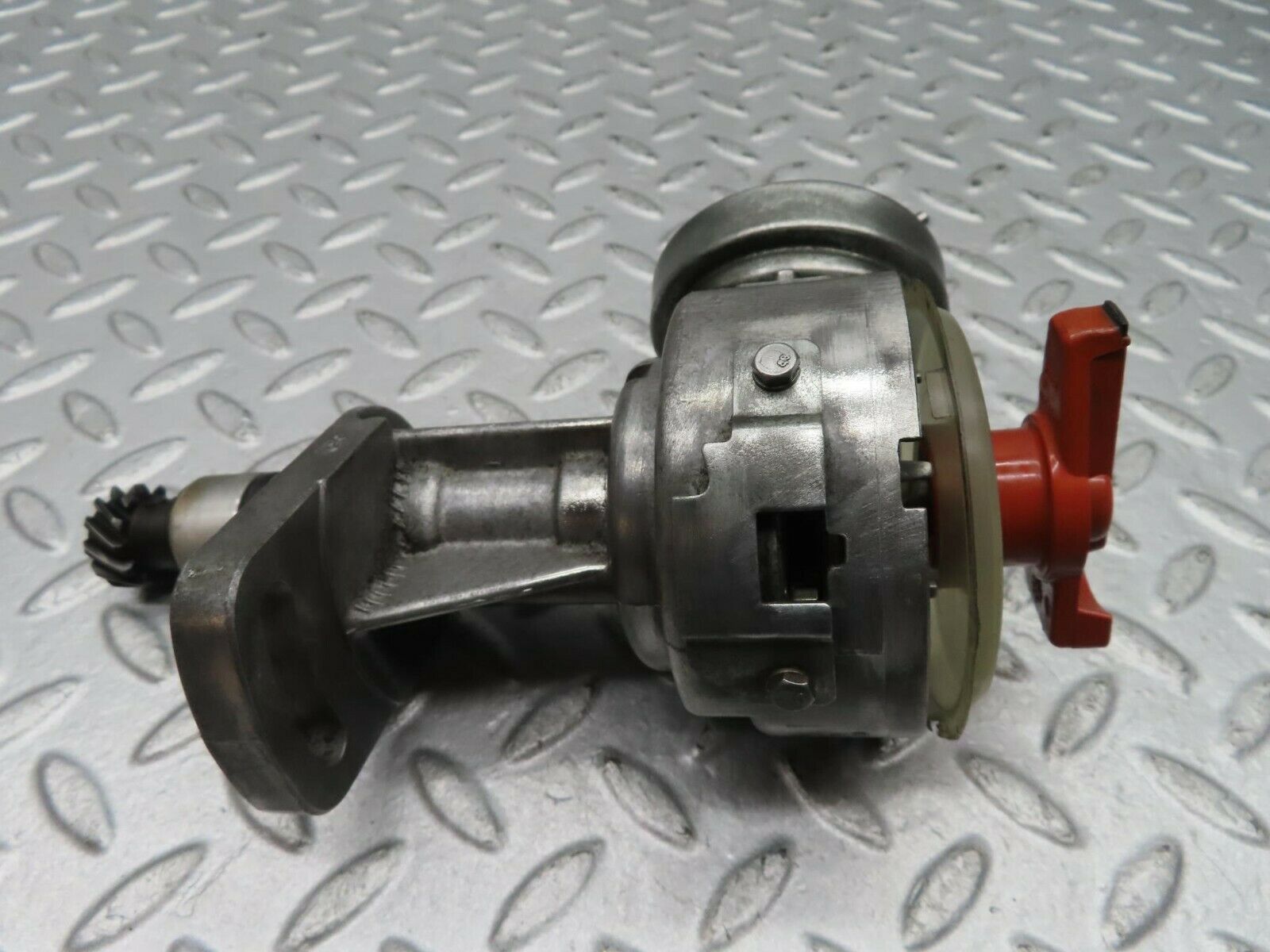 16665 Mercedes-Benz C107 380SLC Ignition Distributor Bosch 0237405014