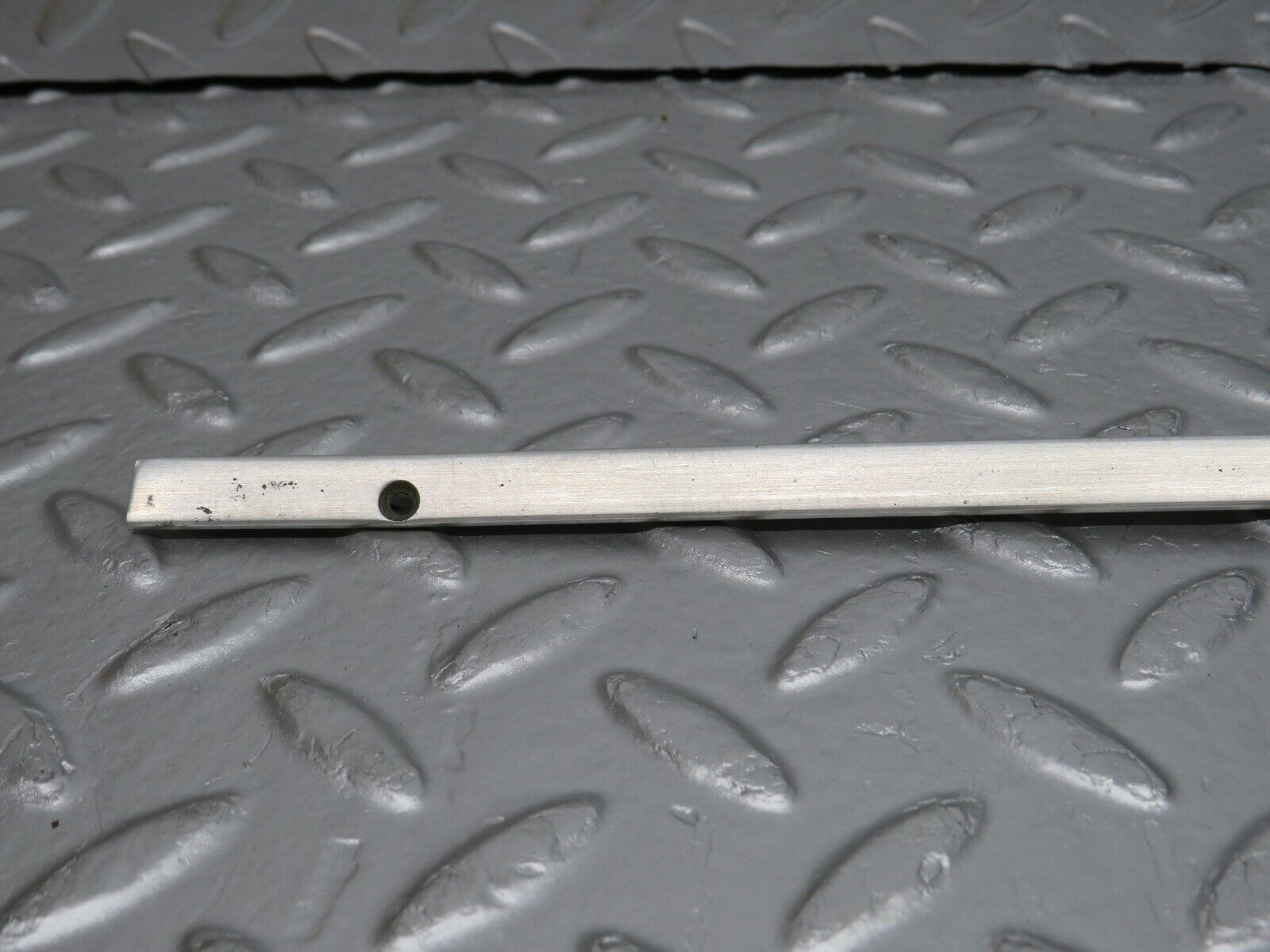 0743 Mercedes-Benz C107 350SLC Coupe Sunroof Chrome Trim