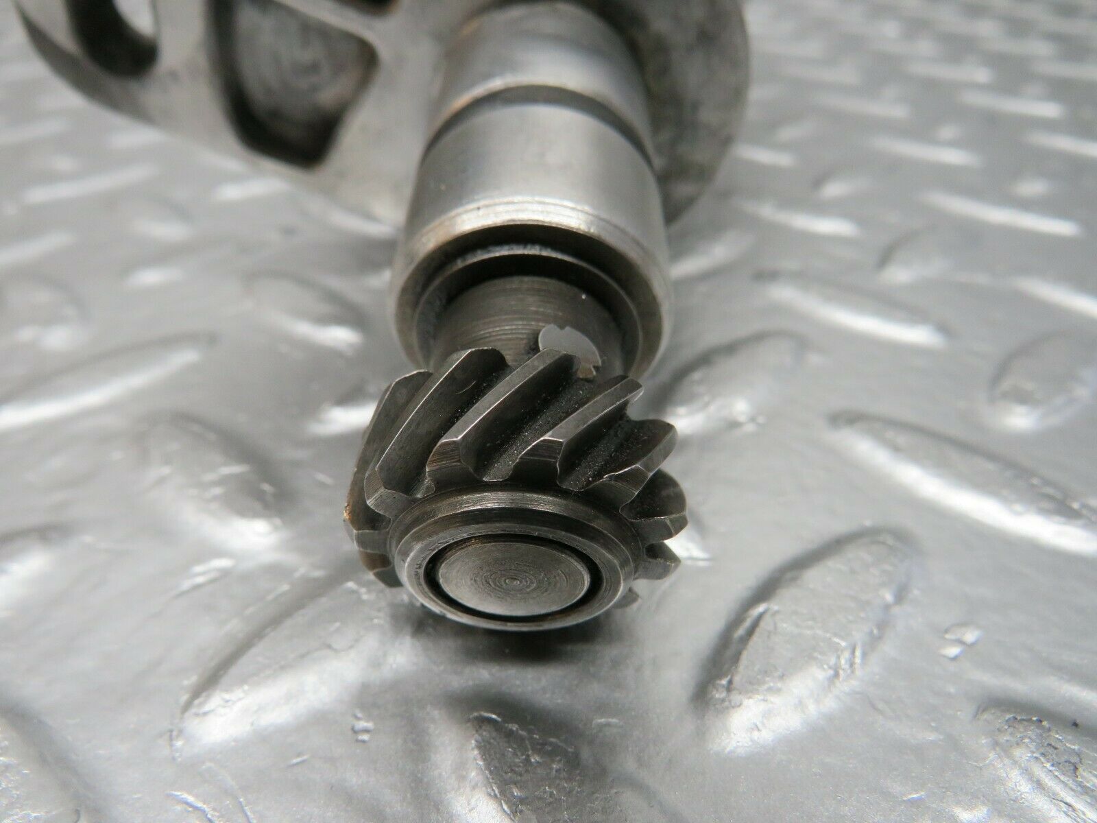 23913 Mercedes-Benz C107 450SLC Coupe Ignition Distributor 0237404006