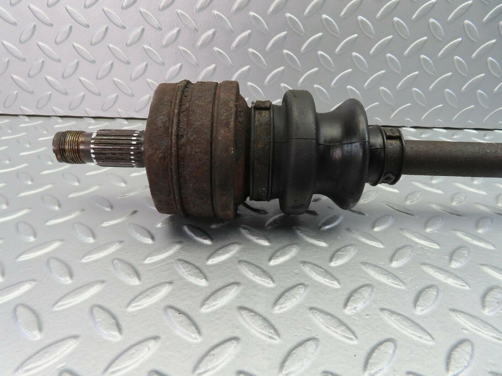 9780 Mercedes-Benz S124 E220 Wagon Axle Shaft Drive Shaft