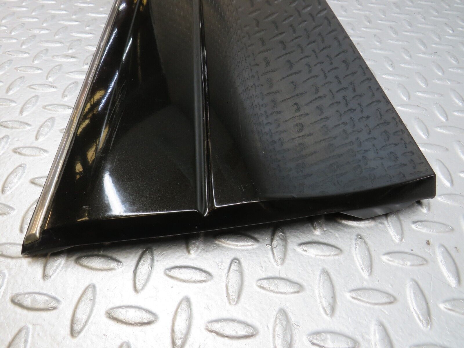 35294 Mercedes-Benz W140 Rear Left Door Moulding Trim 1406907540