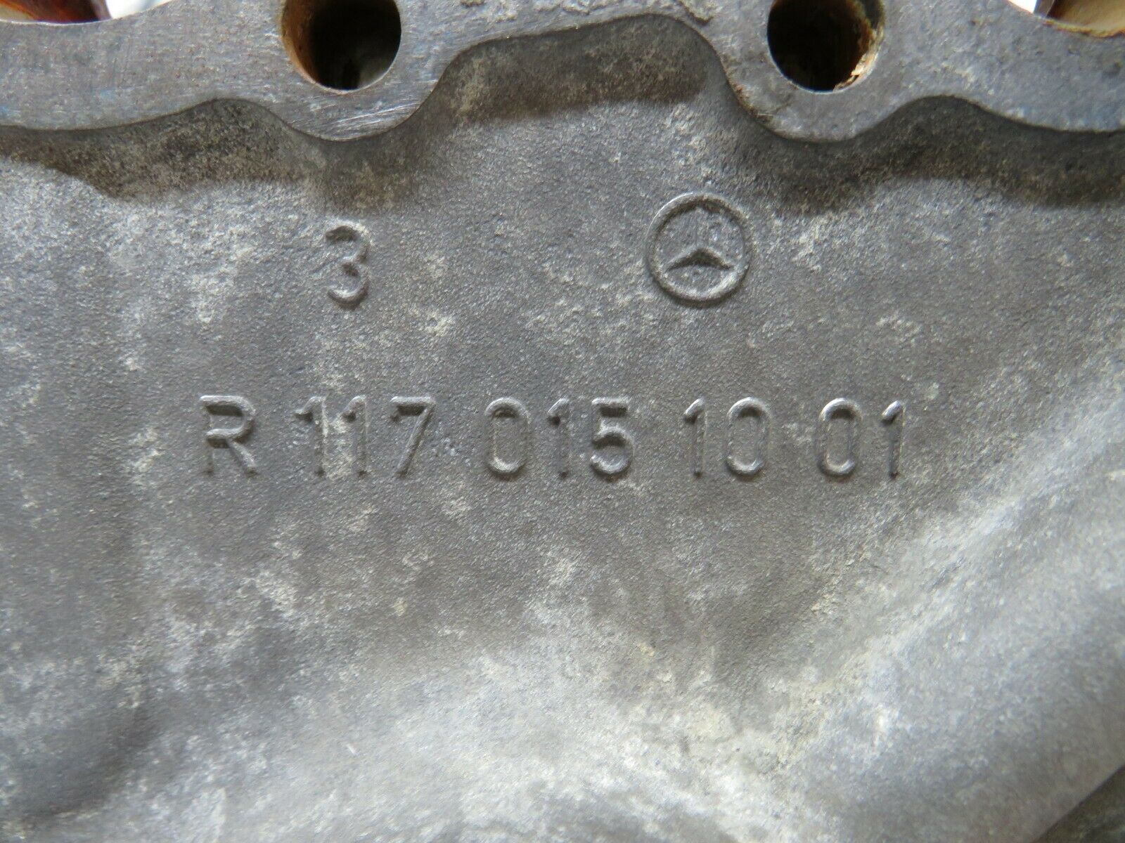 23862 Mercedes-Benz C107 450SLC Coupe Timing Chain Cover 1170151001