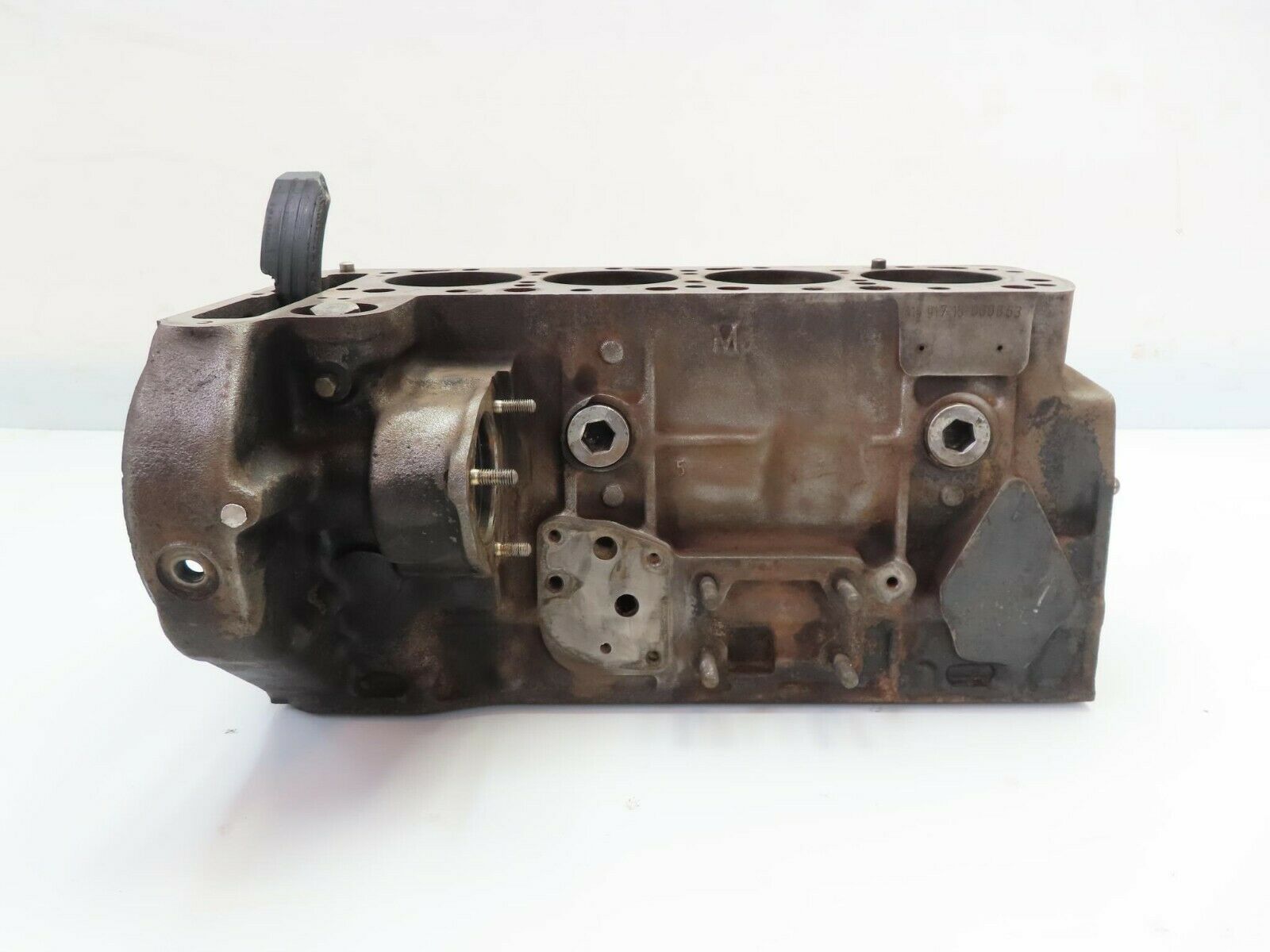9538 Mercedes-Benz W115 Engine Block OM615 6150111801