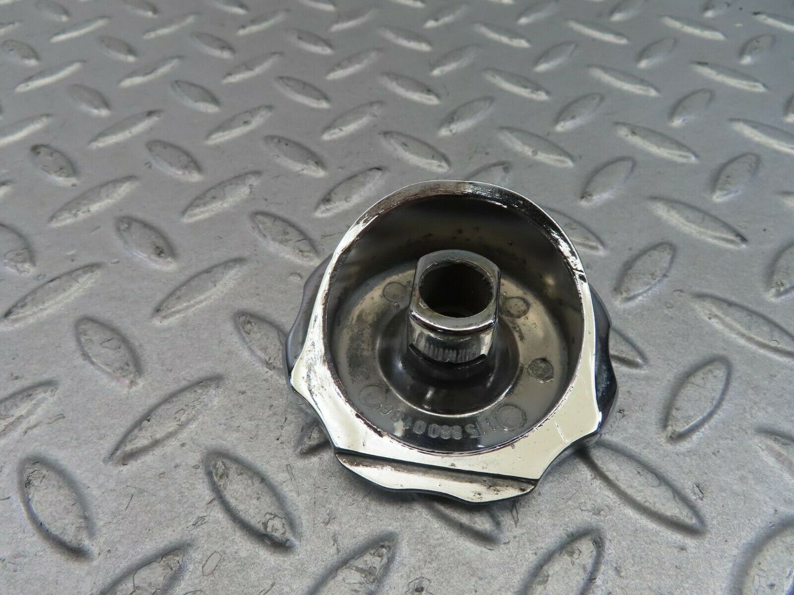 8712 Mercedes-Benz W115 Front Emblem Badge Base Holder 1158800186